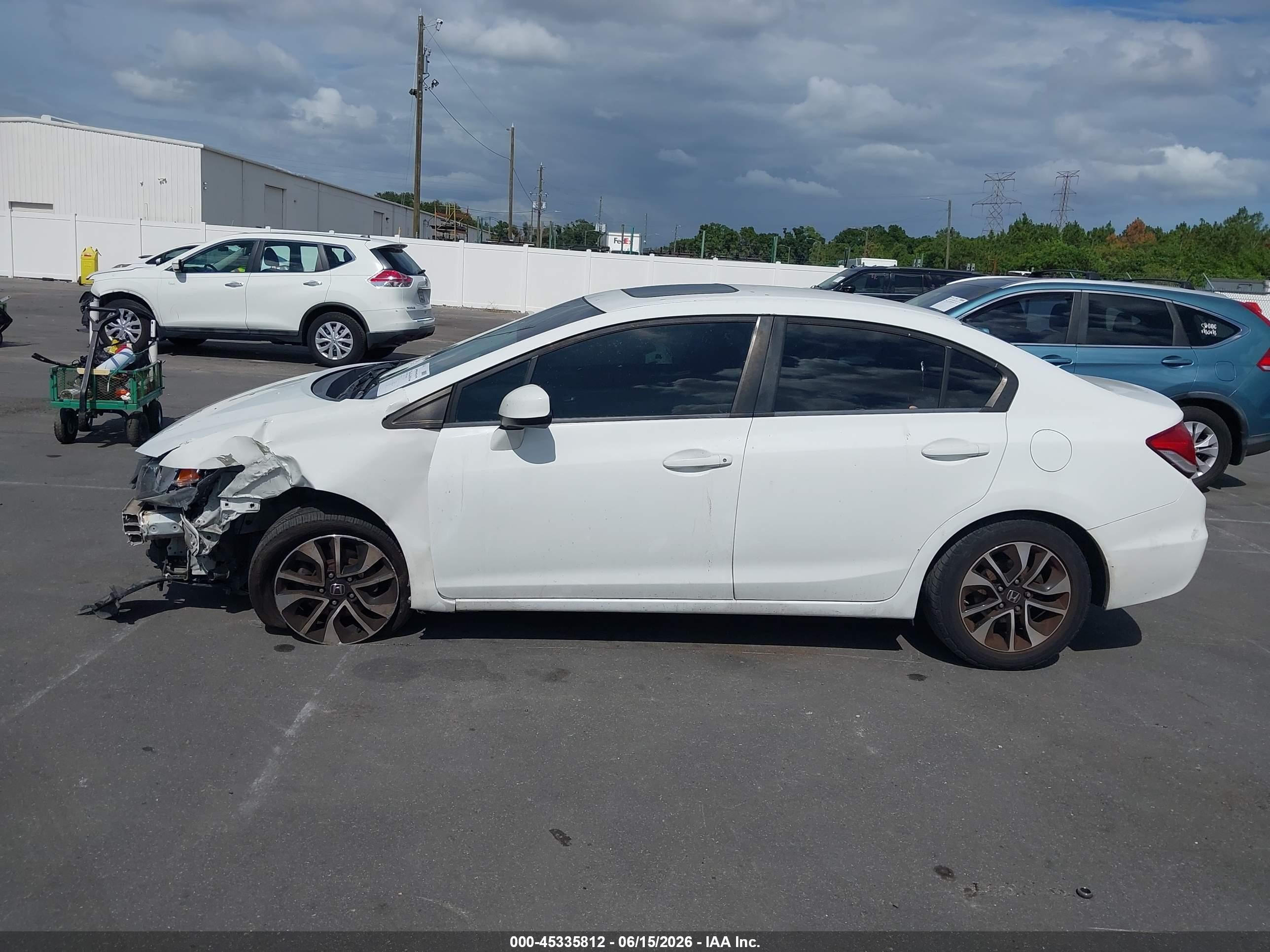 2013 Honda Civic Ex White vin: 19XFB2F80DE050844