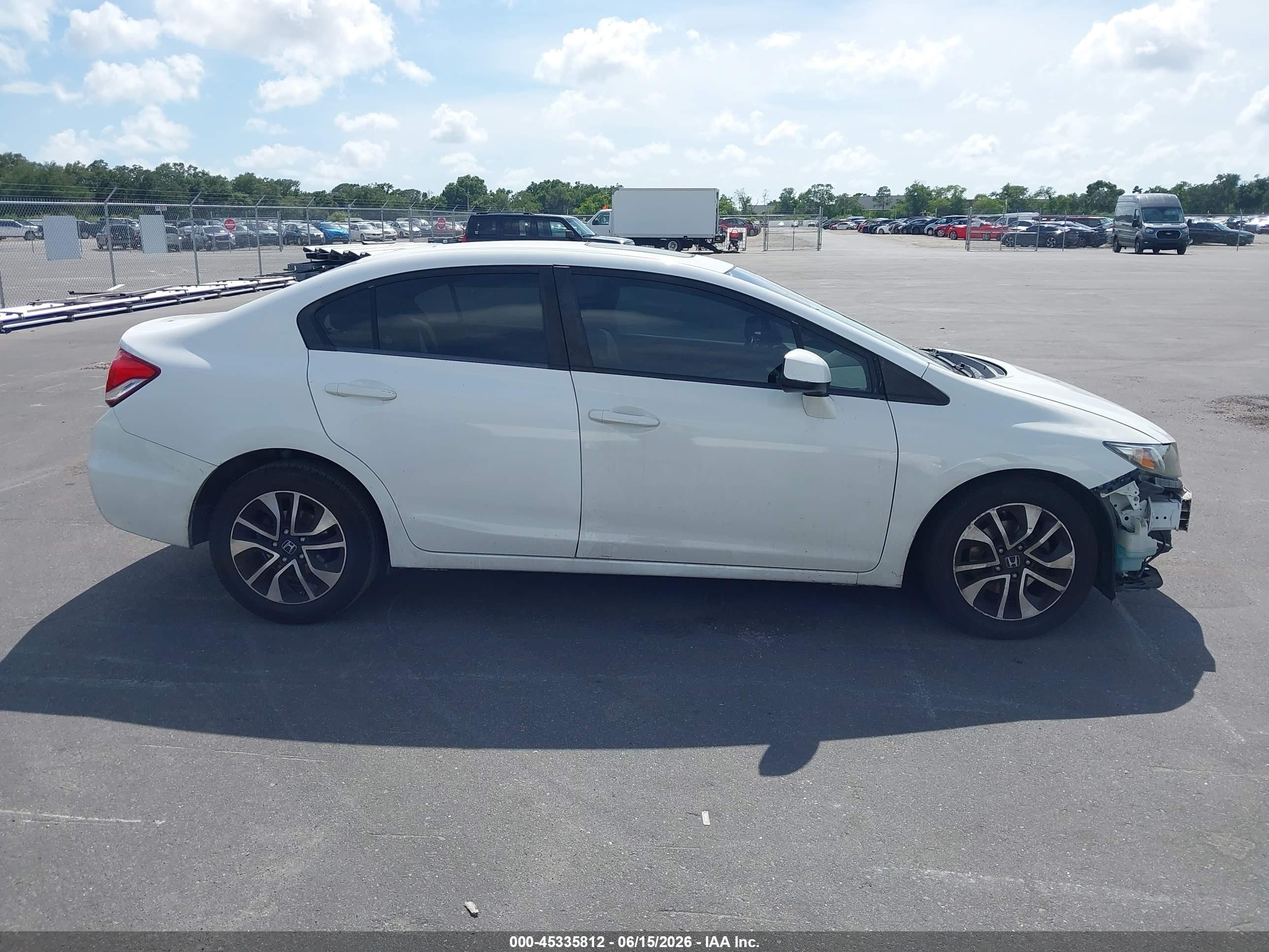 2013 Honda Civic Ex White vin: 19XFB2F80DE050844