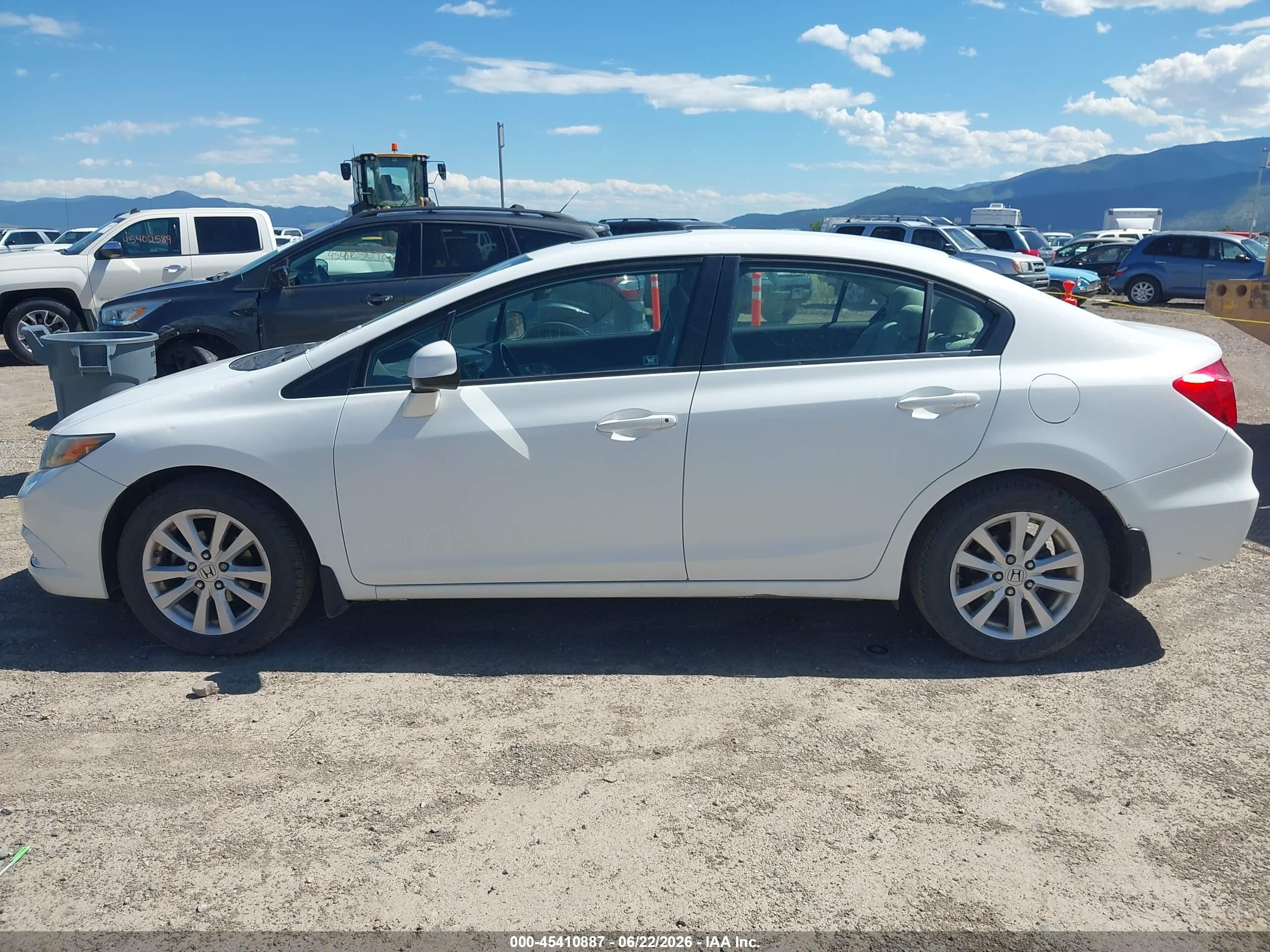 2012 Honda Civic Ex White vin: 19XFB2F81CE382497