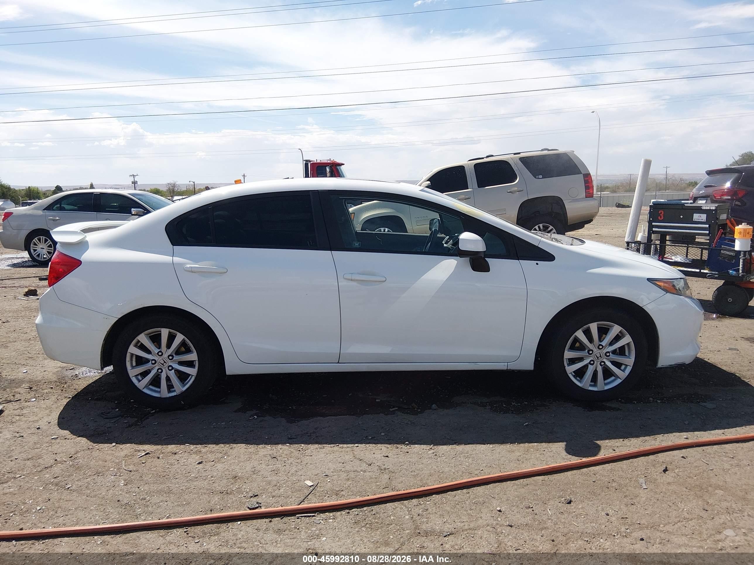 2012 Honda Civic Ex White vin: 19XFB2F82CE048060