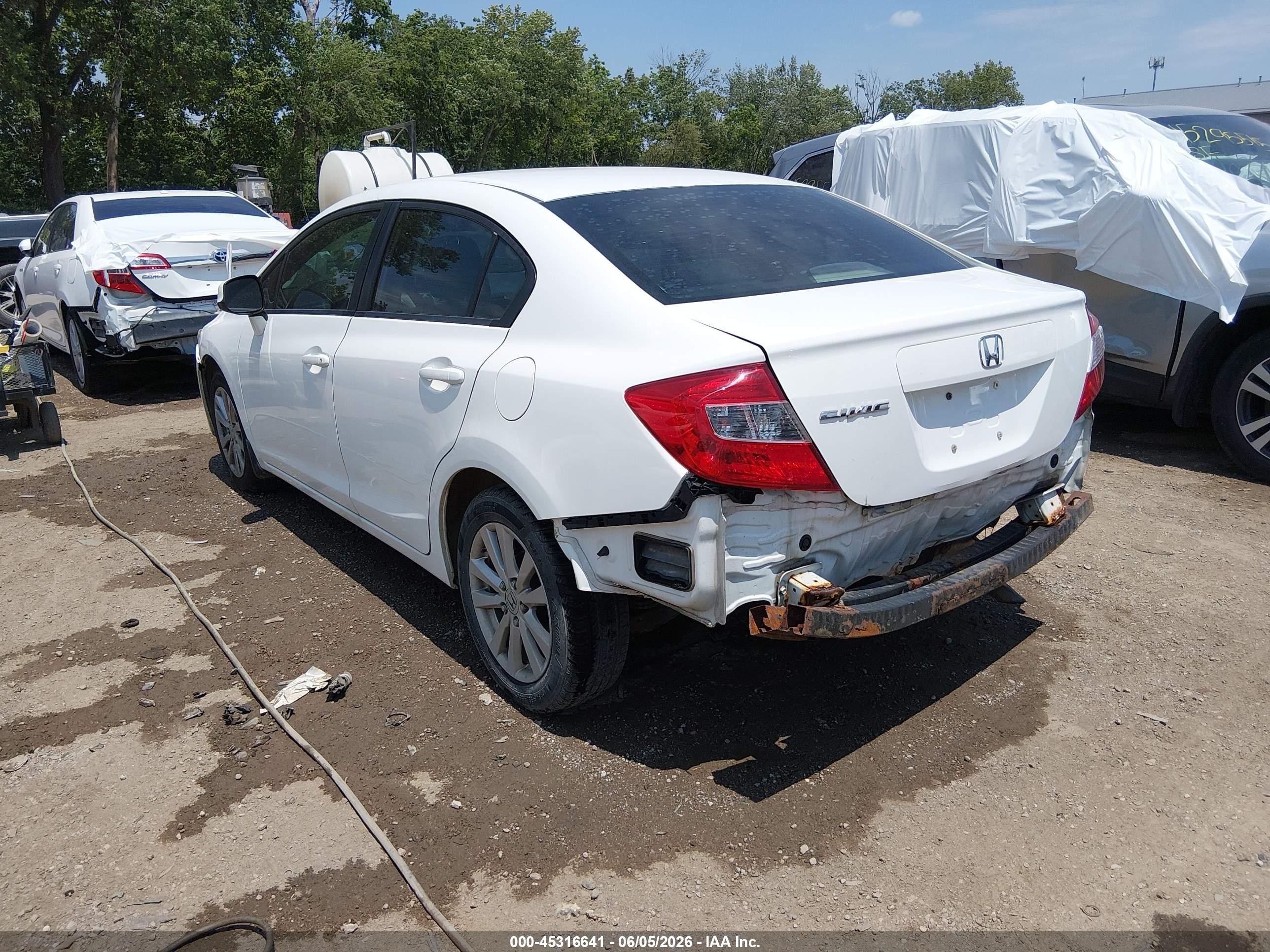 2012 Honda Civic Ex White vin: 19XFB2F82CE078482