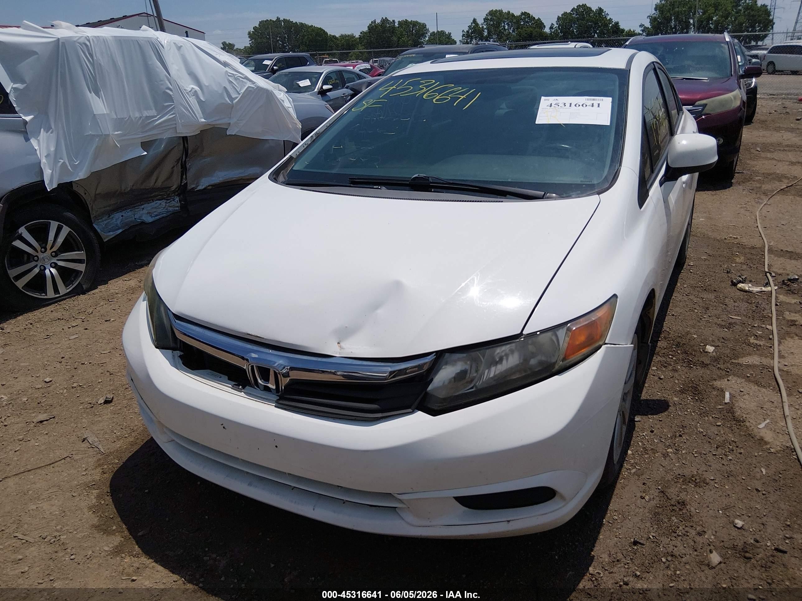 2012 Honda Civic Ex White vin: 19XFB2F82CE078482
