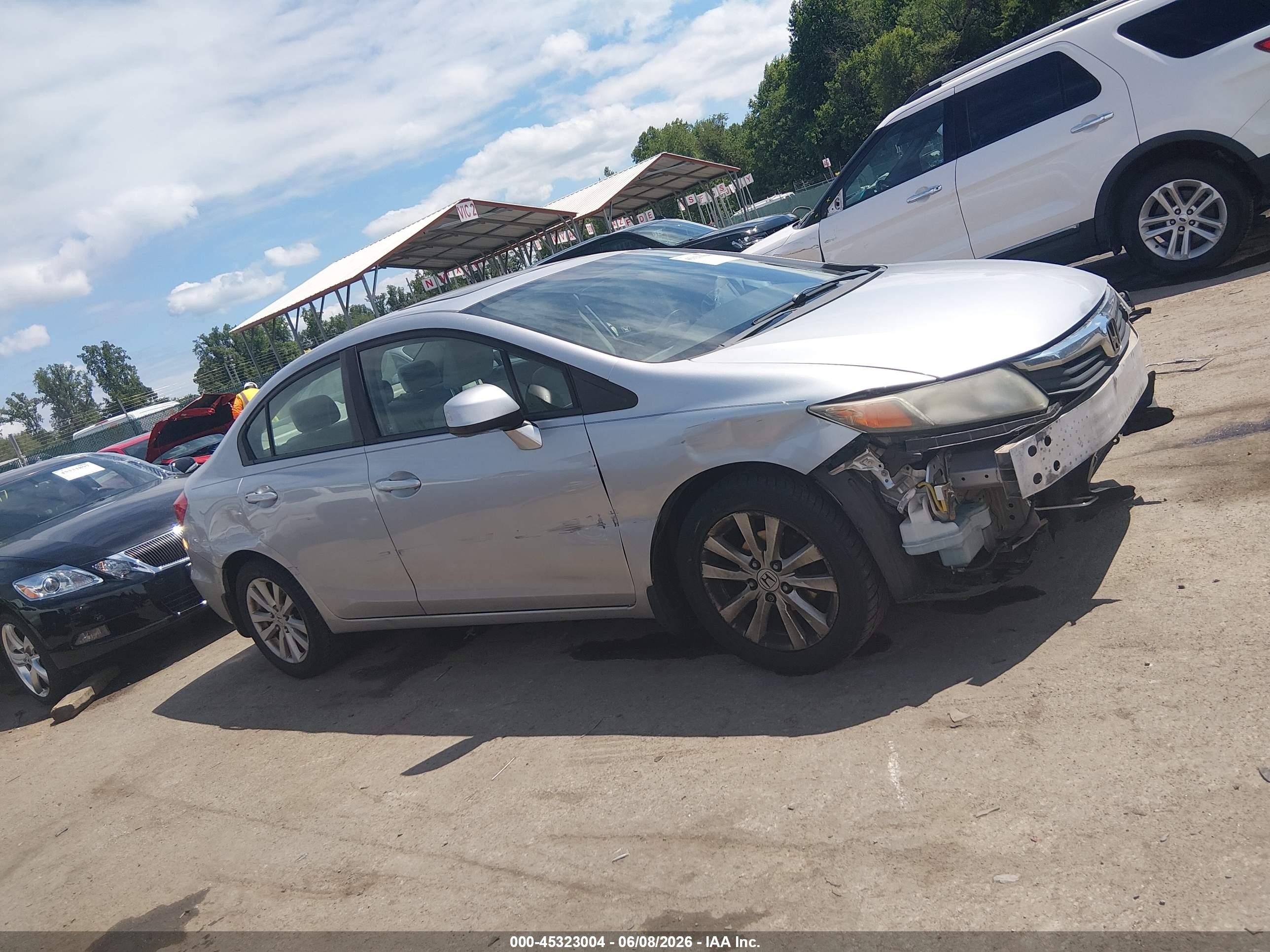 2012 Honda Civic Ex Silver vin: 19XFB2F82CE390835