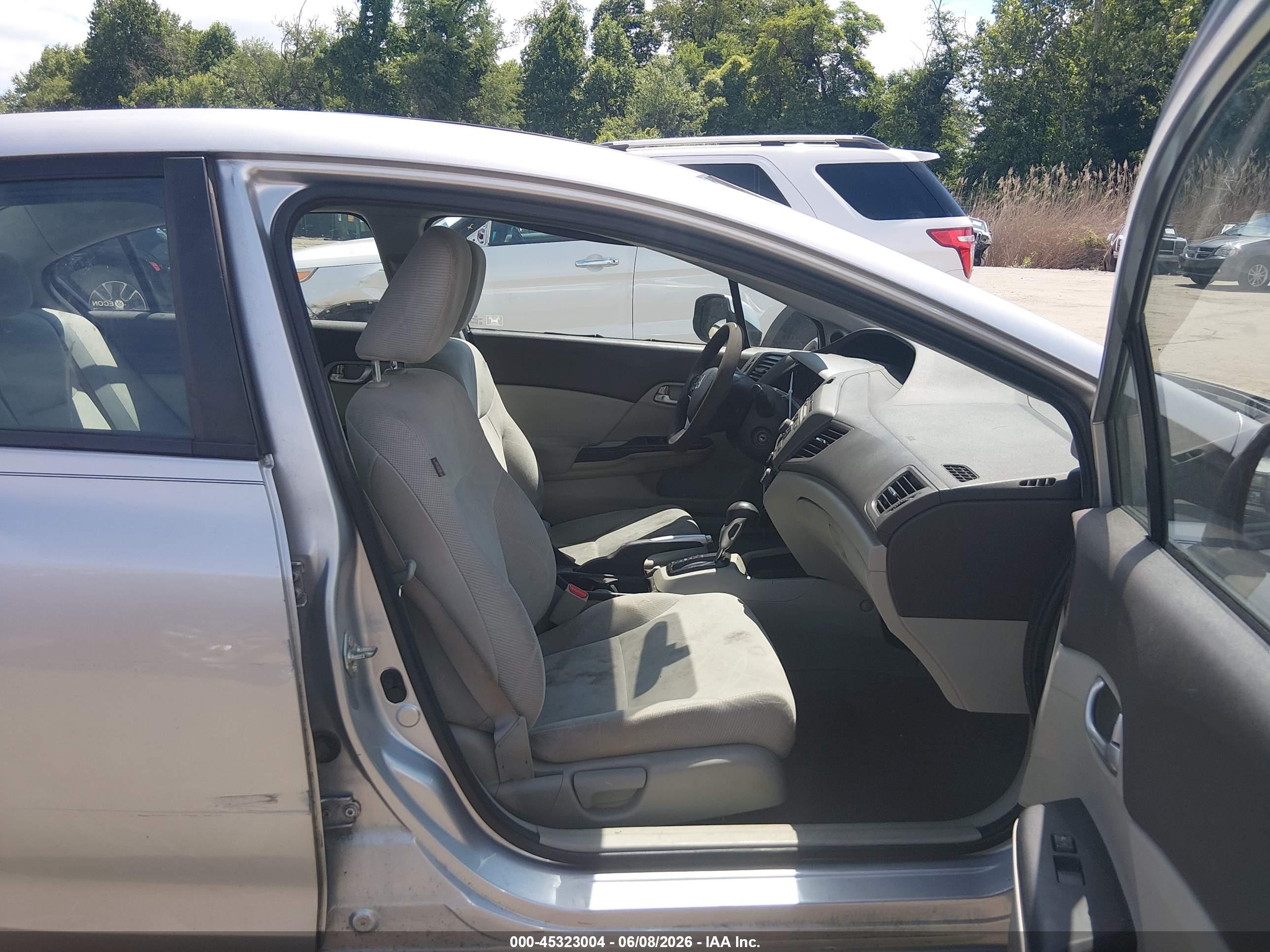 2012 Honda Civic Ex Silver vin: 19XFB2F82CE390835
