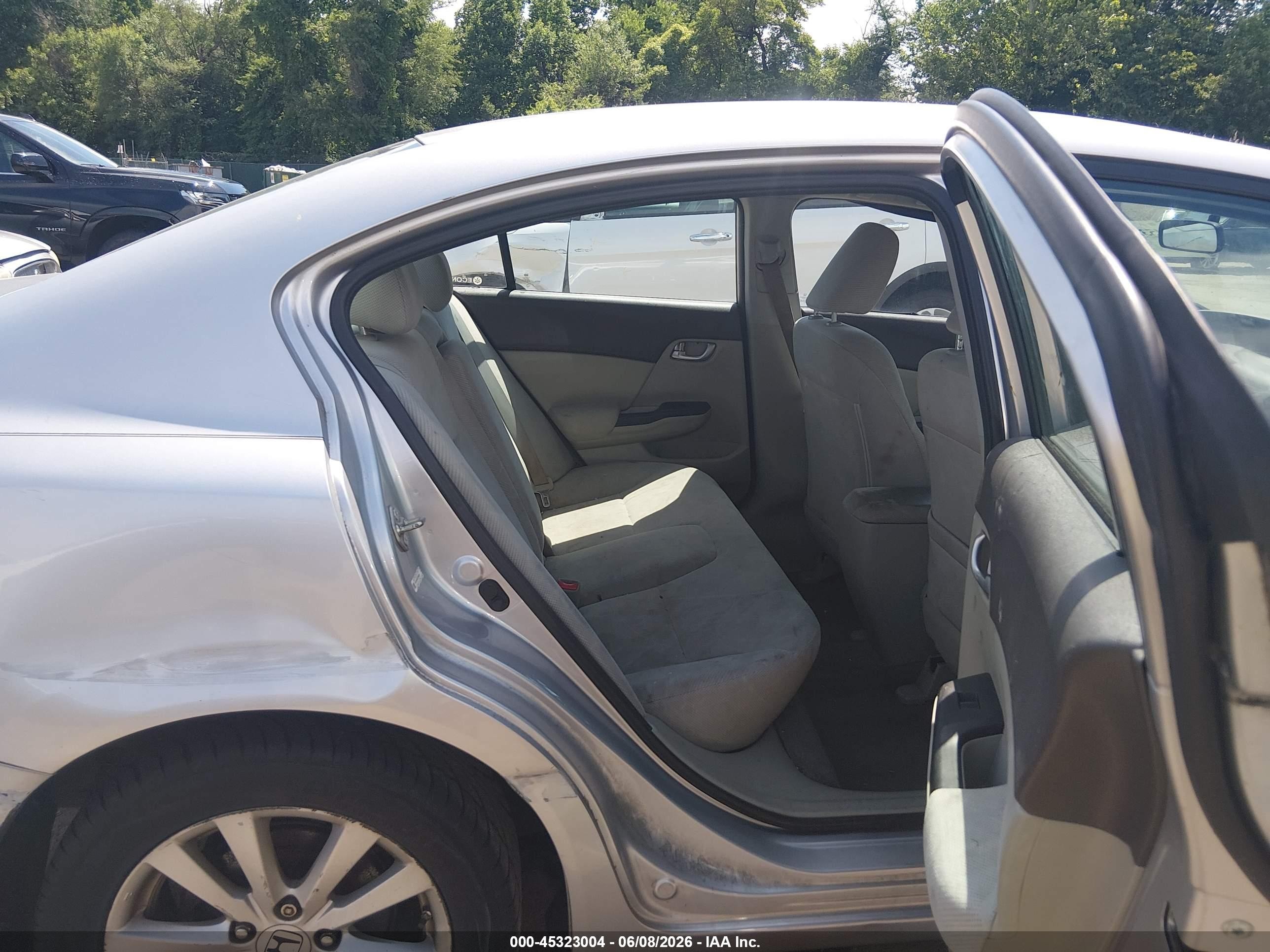 2012 Honda Civic Ex Silver vin: 19XFB2F82CE390835