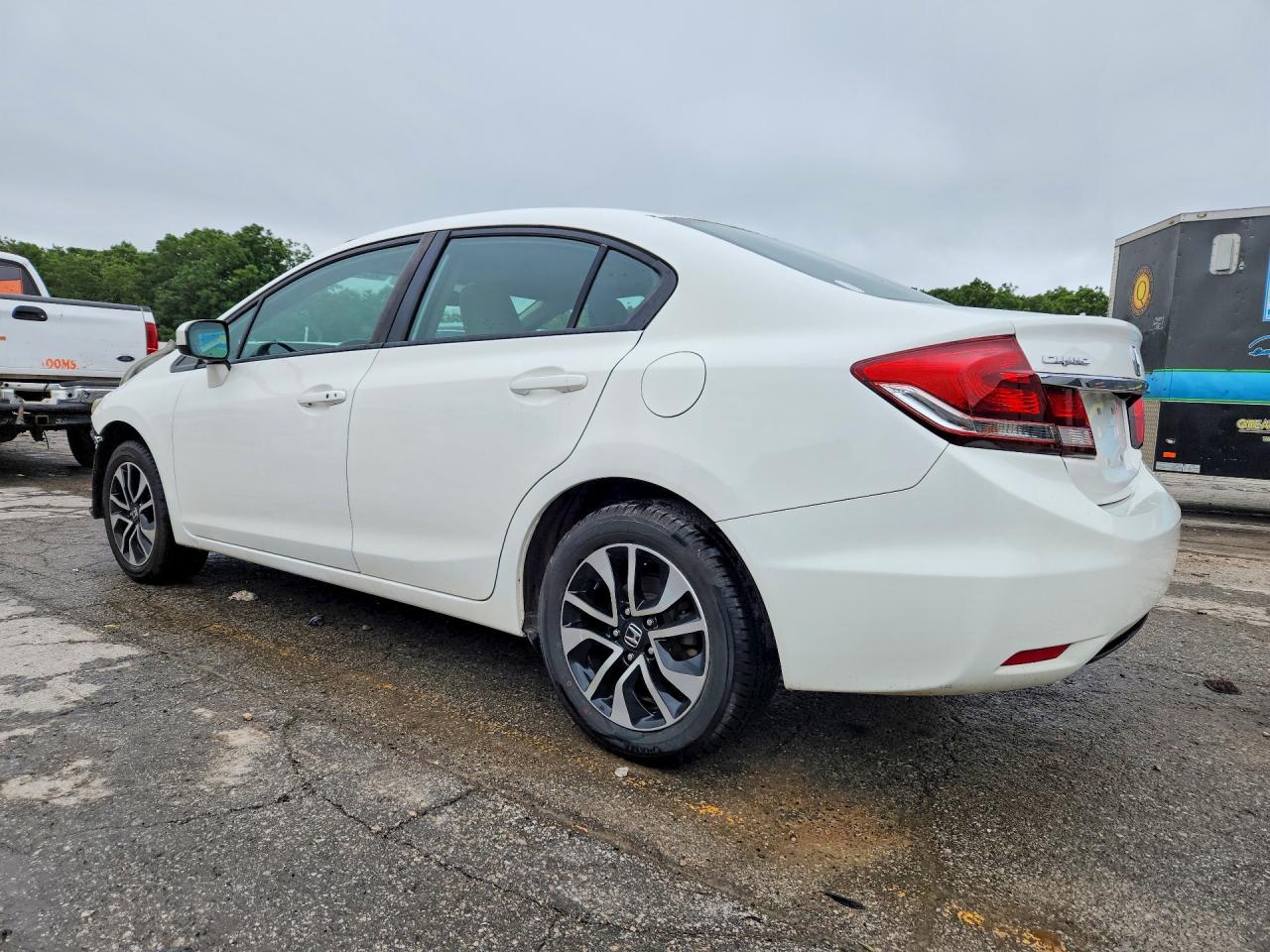 2015 Honda Civic Ex Белый vin: 19XFB2F82FE073500