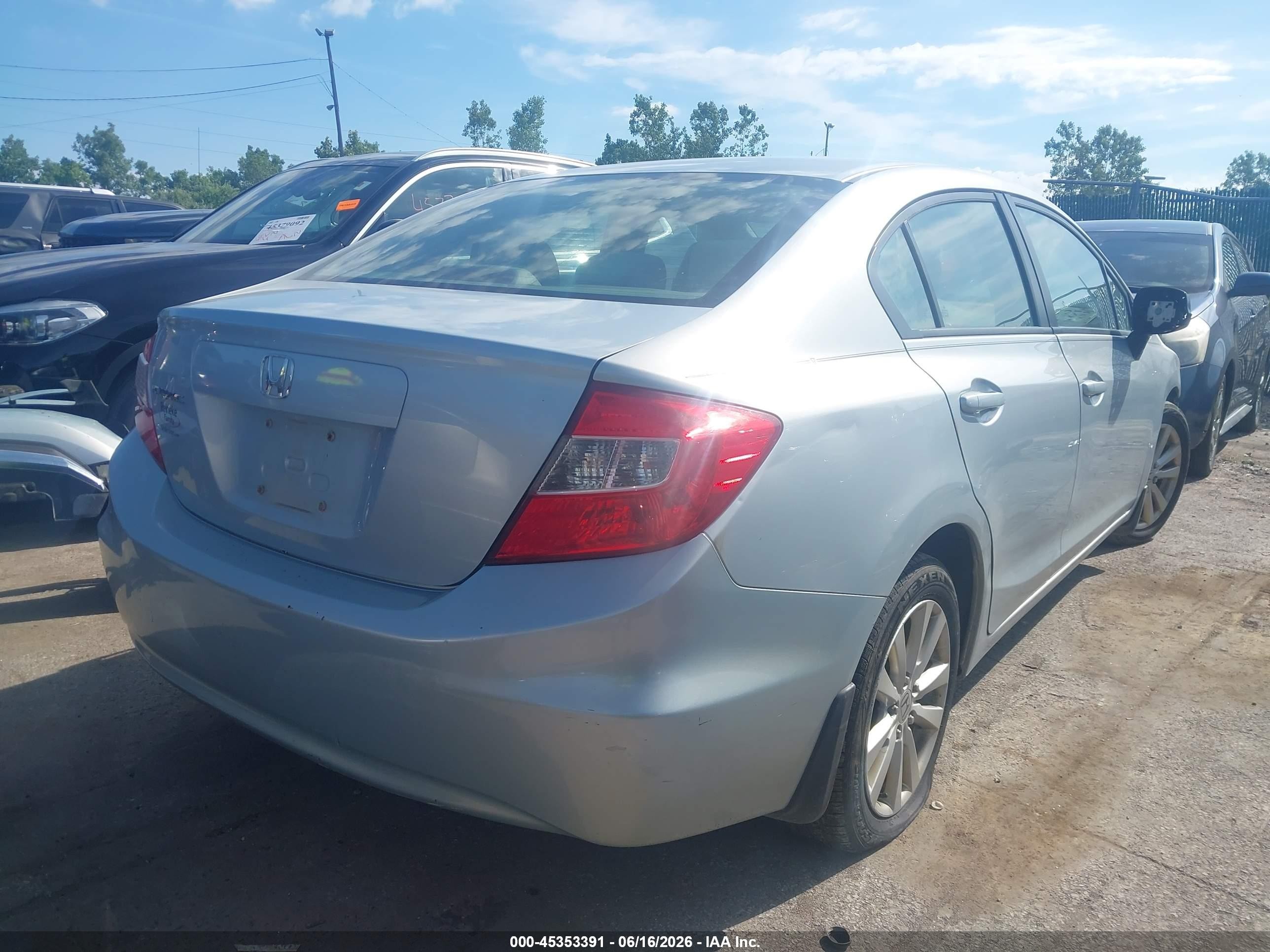 2012 Honda Civic Ex Silver vin: 19XFB2F83CE006092