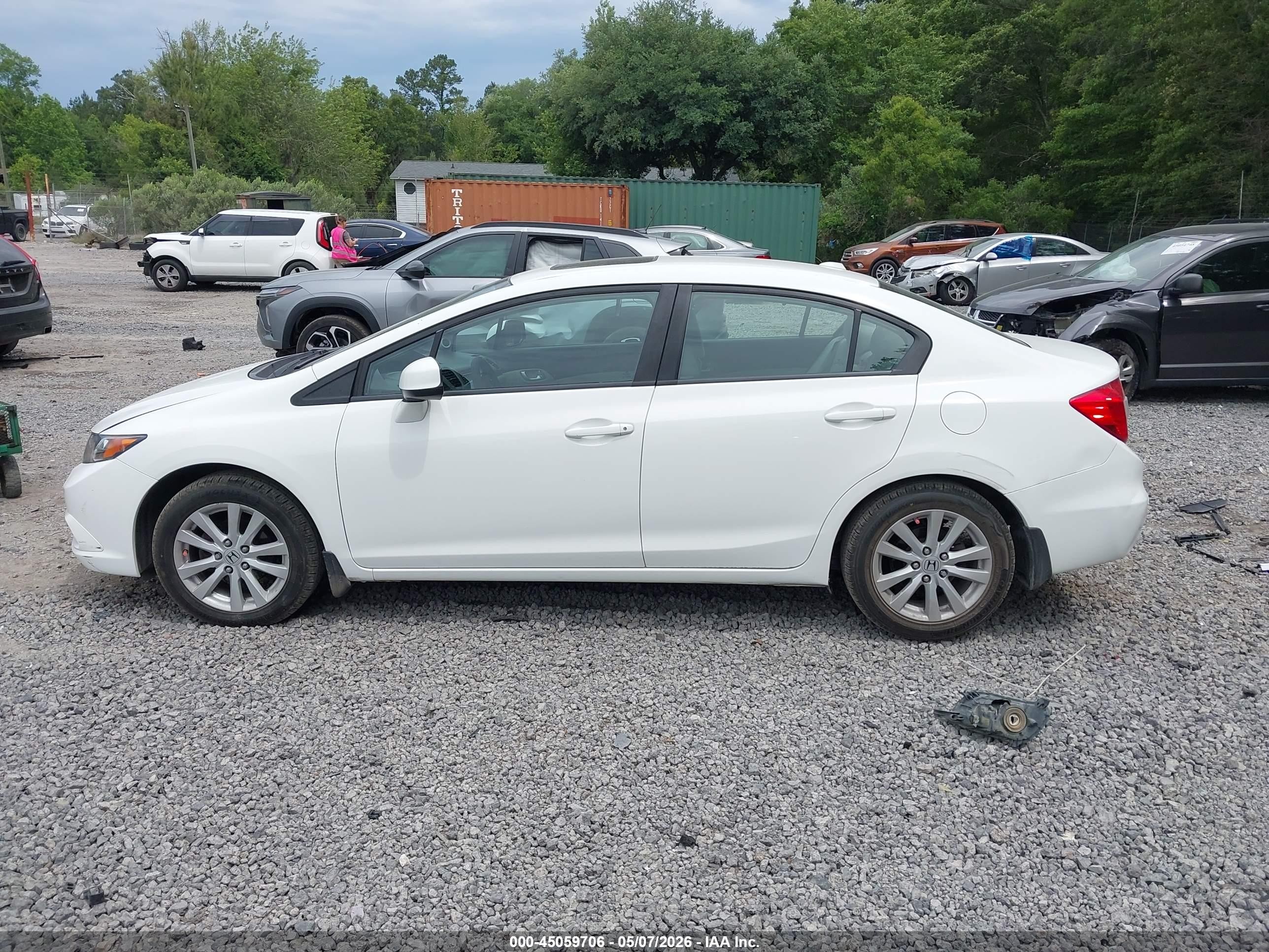 2012 Honda Civic Ex White vin: 19XFB2F83CE046995