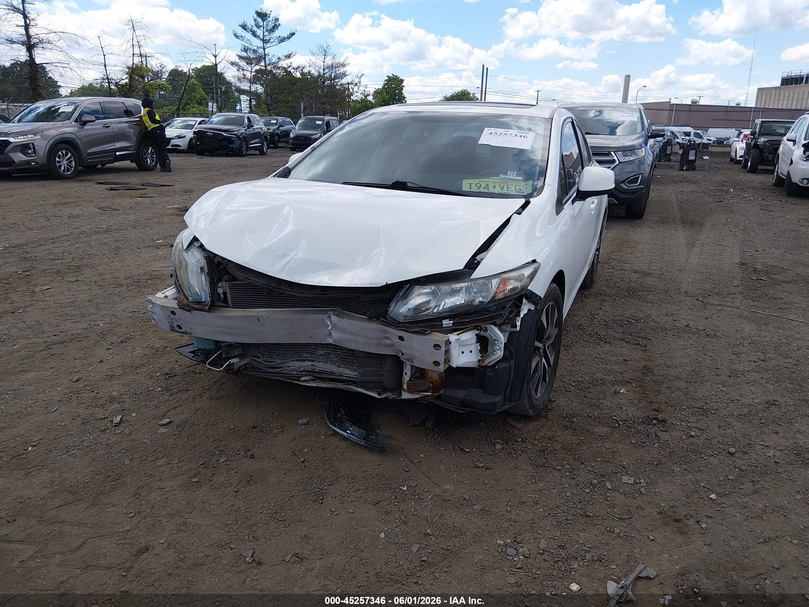 2013 Honda Civic Ex White vin: 19XFB2F83DE261875