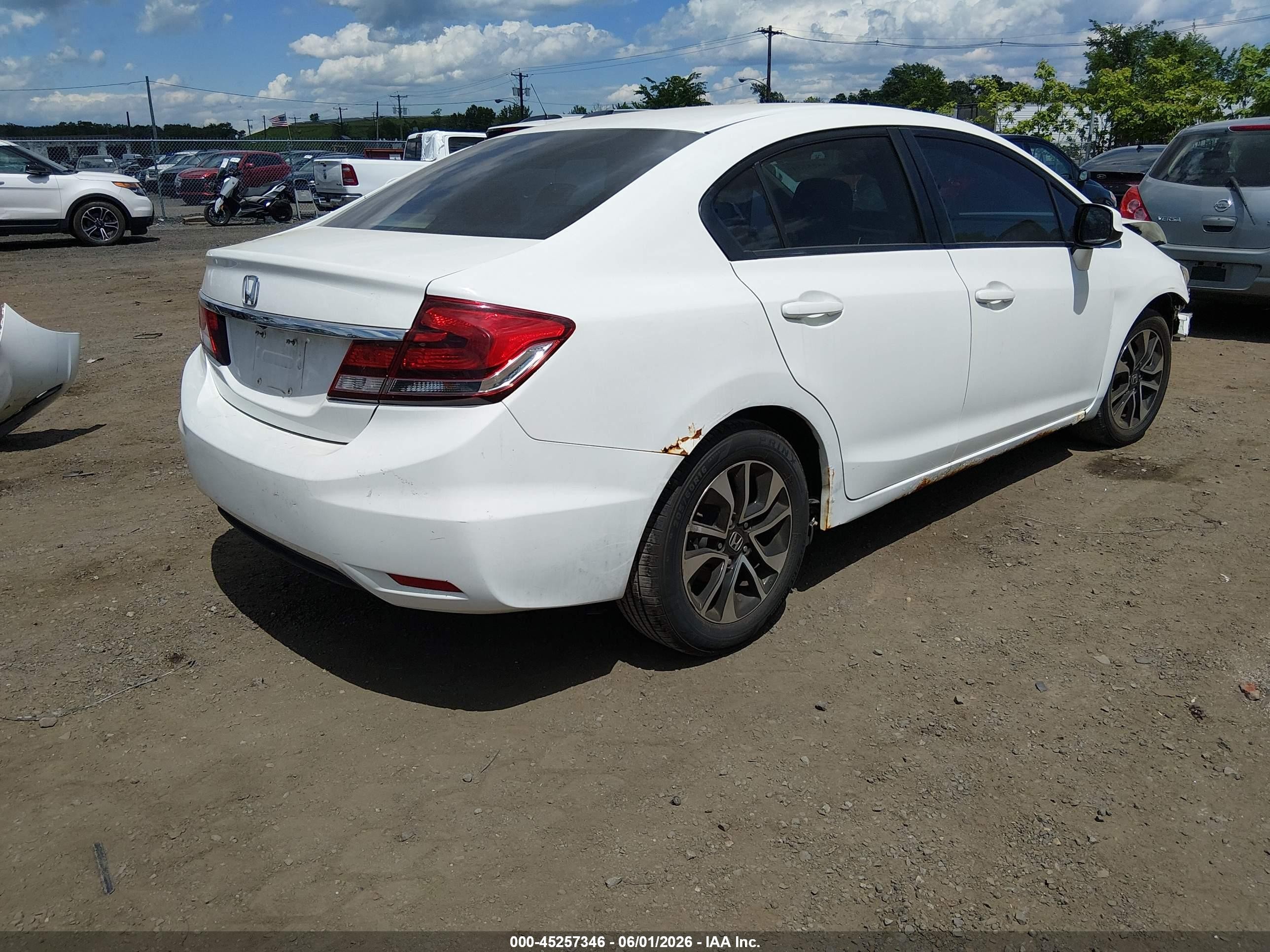 2013 Honda Civic Ex White vin: 19XFB2F83DE261875