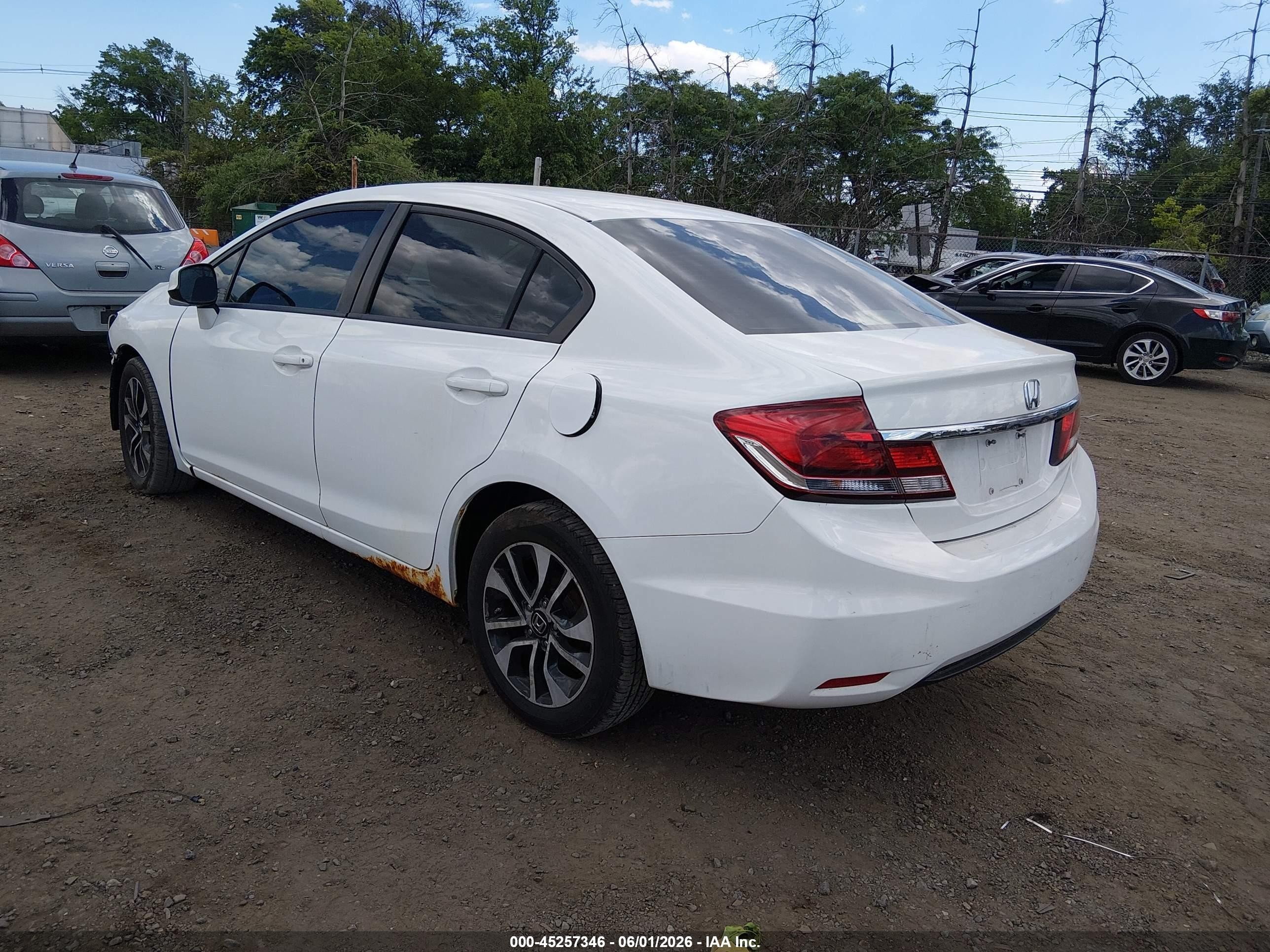 2013 Honda Civic Ex White vin: 19XFB2F83DE261875