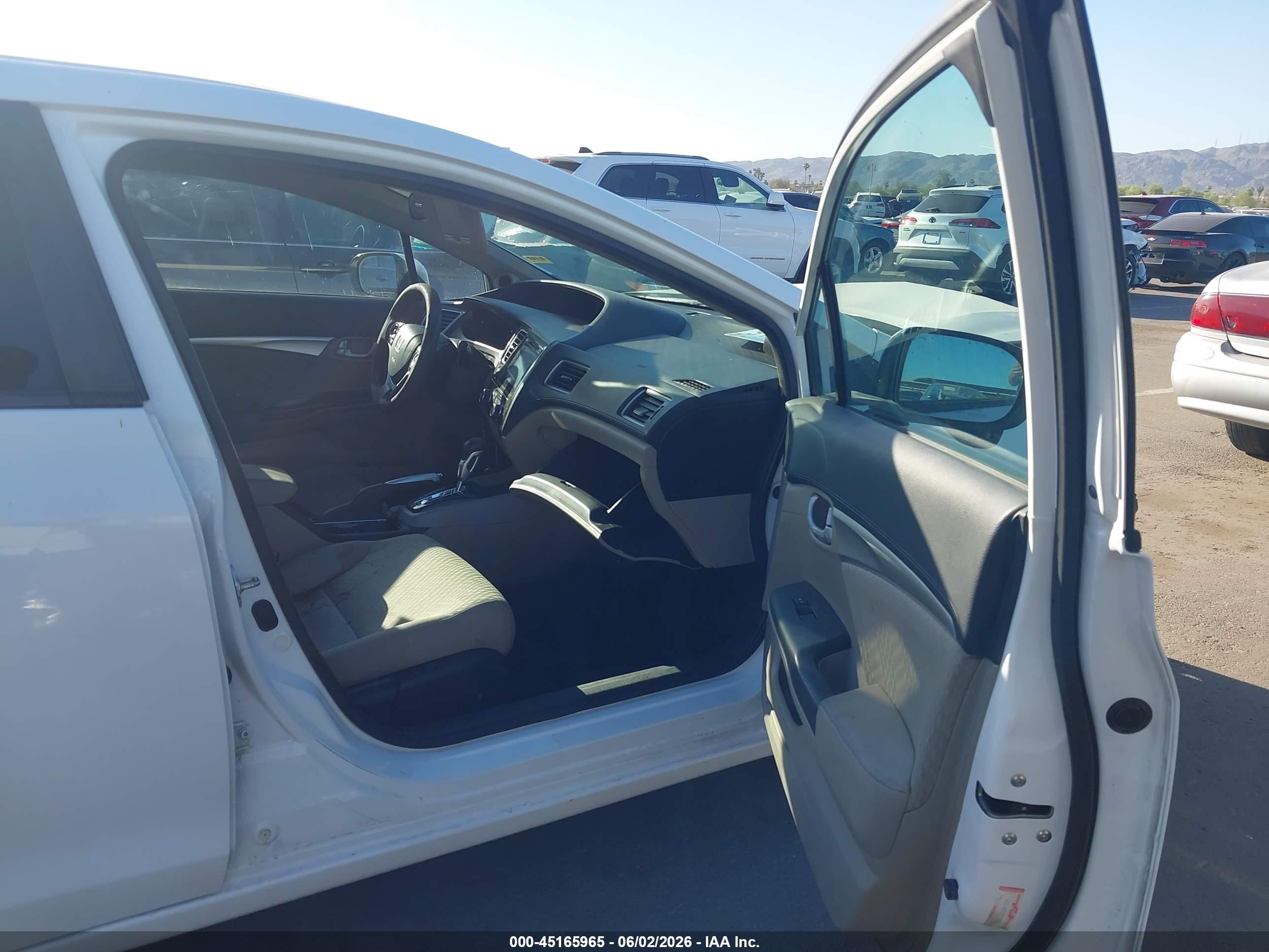 2015 Honda Civic Ex Белый vin: 19XFB2F83FE006176