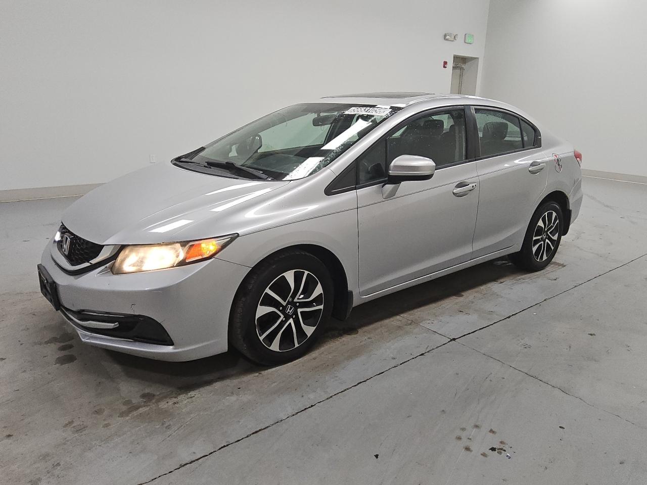 2015 Honda Civic Ex Silver vin: 19XFB2F83FE206586 Damage: Left Head Lamp, Faded, Repair Required