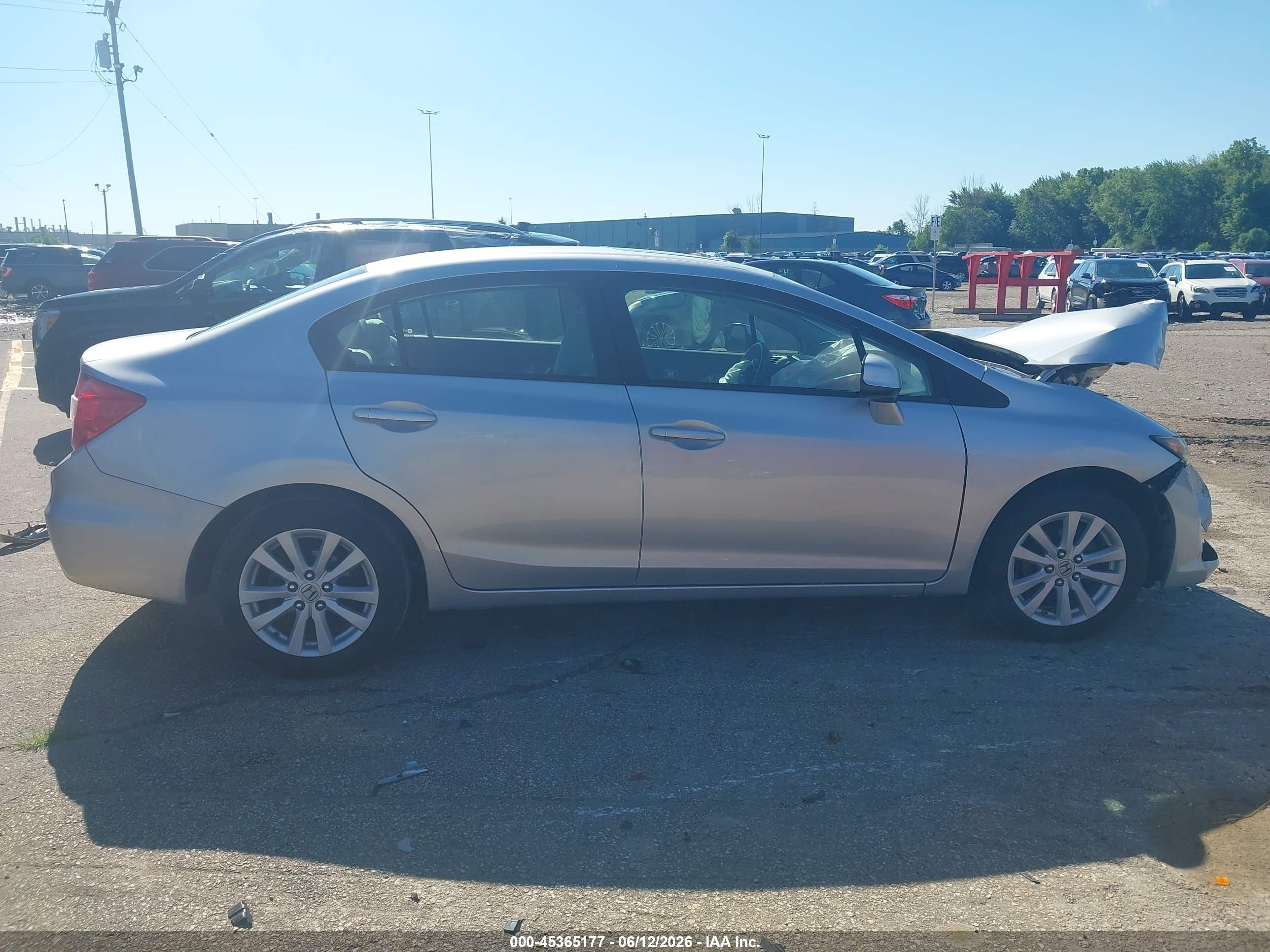 2012 Honda Civic Ex Silver vin: 19XFB2F84CE064390