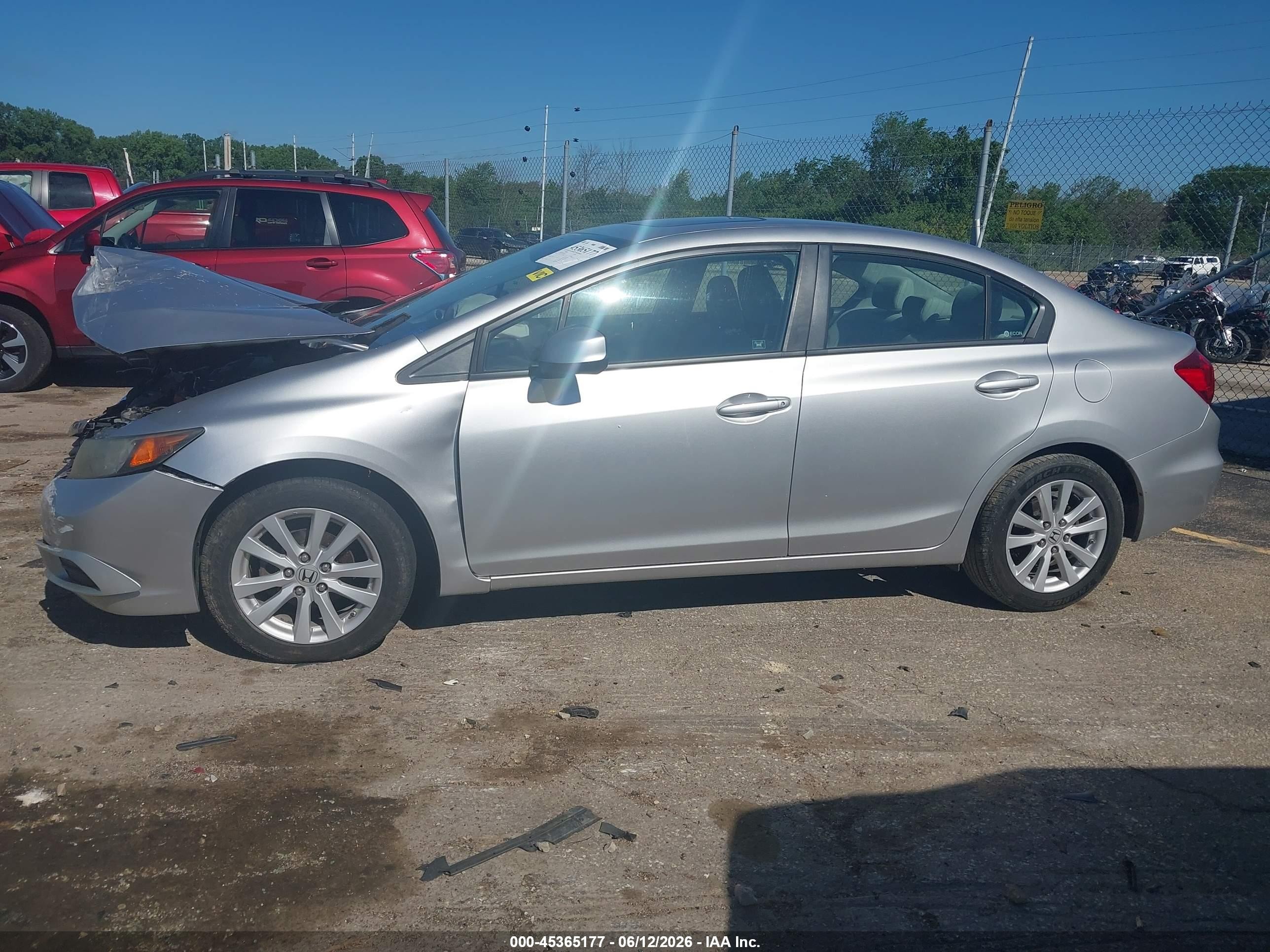 2012 Honda Civic Ex Silver vin: 19XFB2F84CE064390