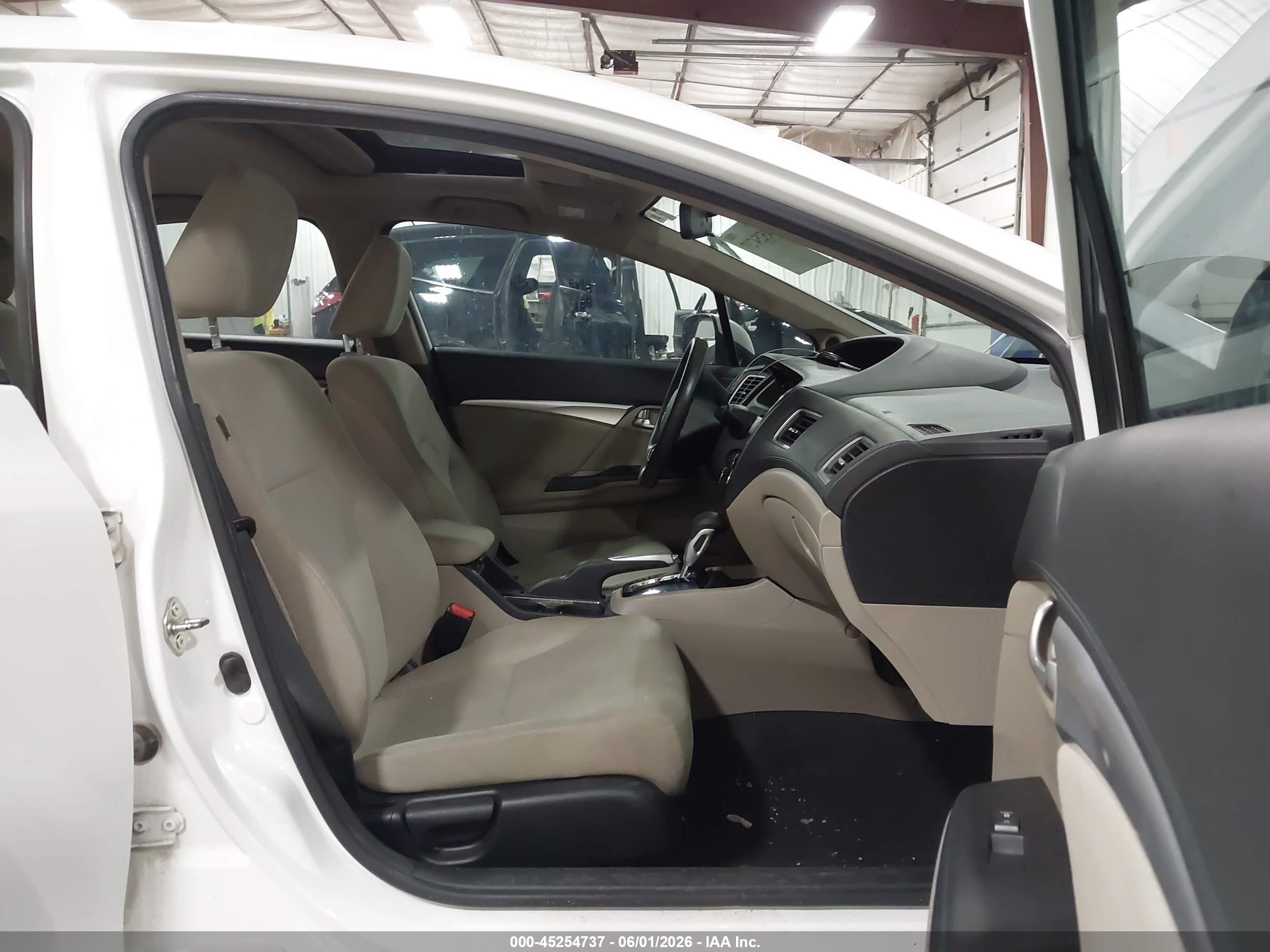 2013 Honda Civic Ex Белый vin: 19XFB2F84DE078677