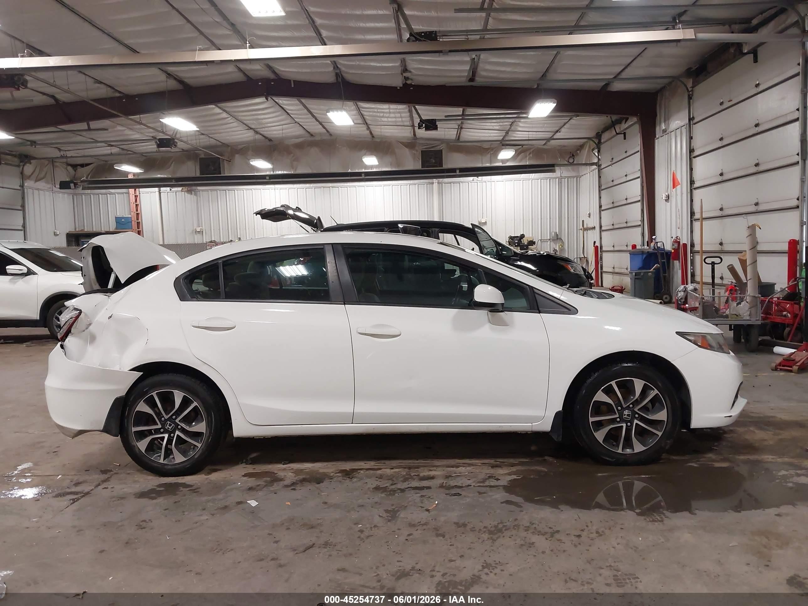 2013 Honda Civic Ex Белый vin: 19XFB2F84DE078677