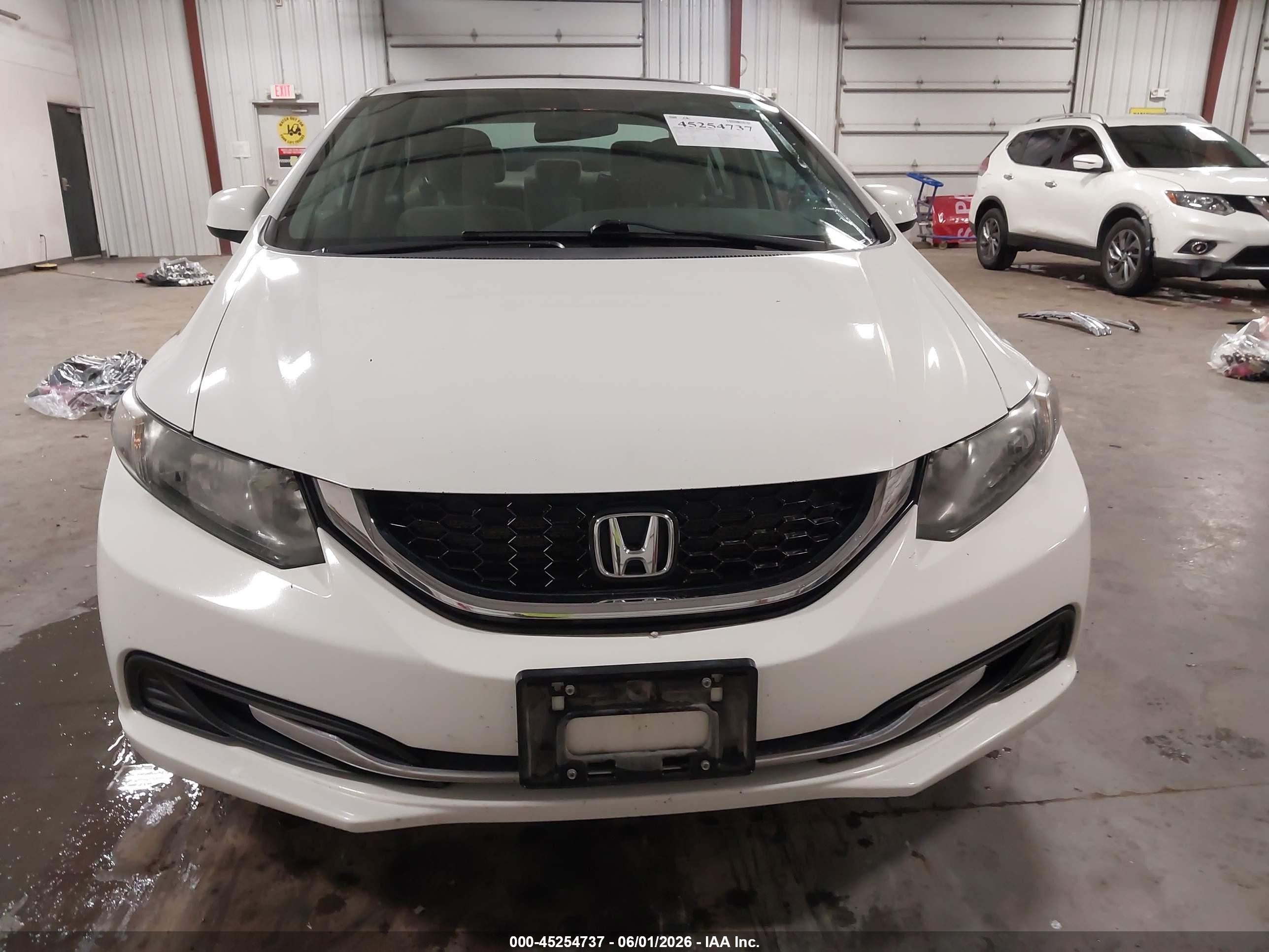 2013 Honda Civic Ex Белый vin: 19XFB2F84DE078677
