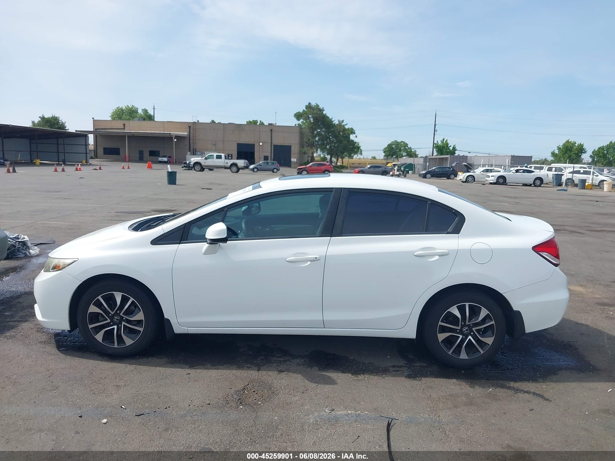2013 Honda Civic Ex White vin: 19XFB2F84DE263411
