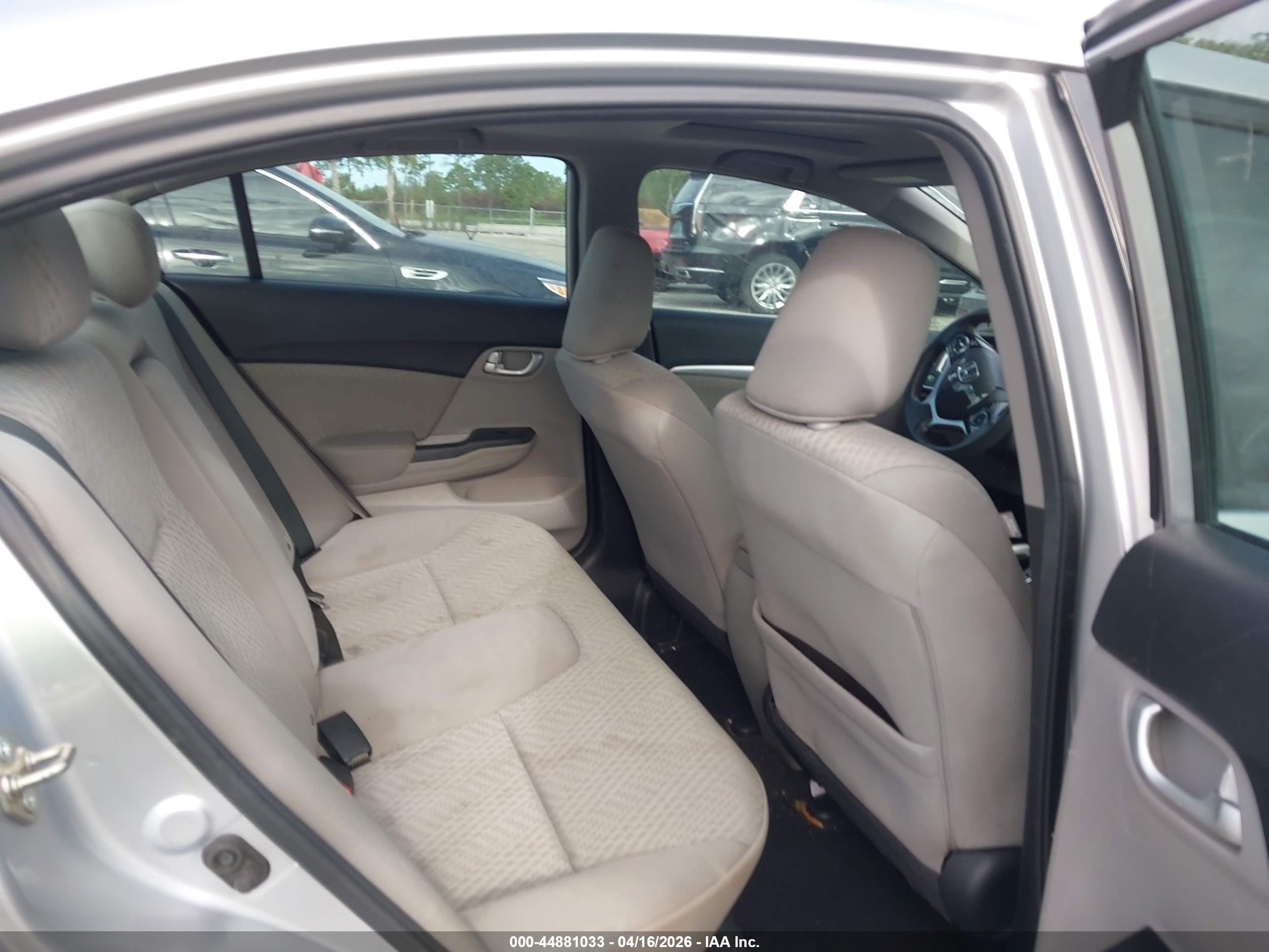 2015 Honda Civic Ex Серебряный vin: 19XFB2F84FE018871