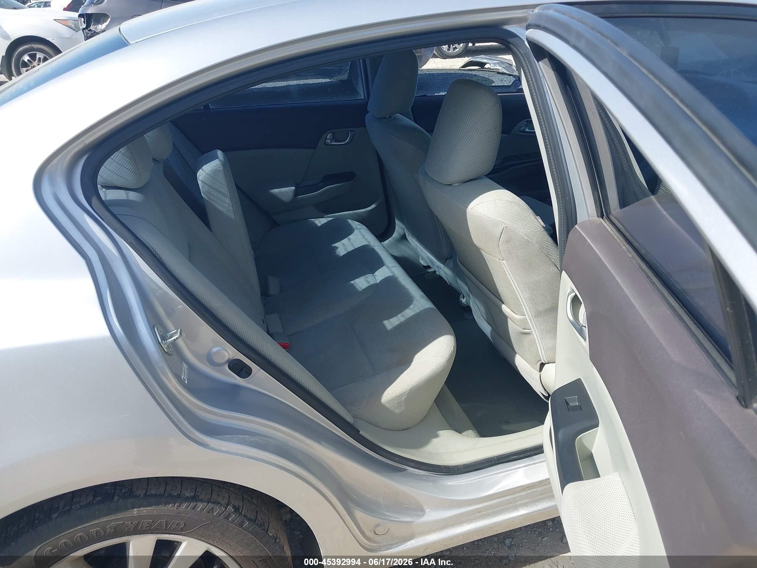 2012 Honda Civic Ex Silver vin: 19XFB2F85CE107151