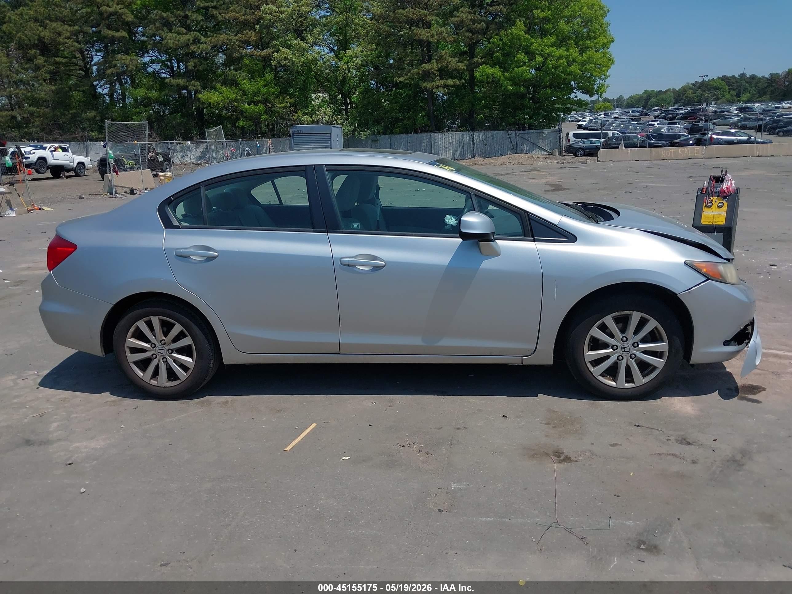 2012 Honda Civic Ex Silver vin: 19XFB2F85CE319371