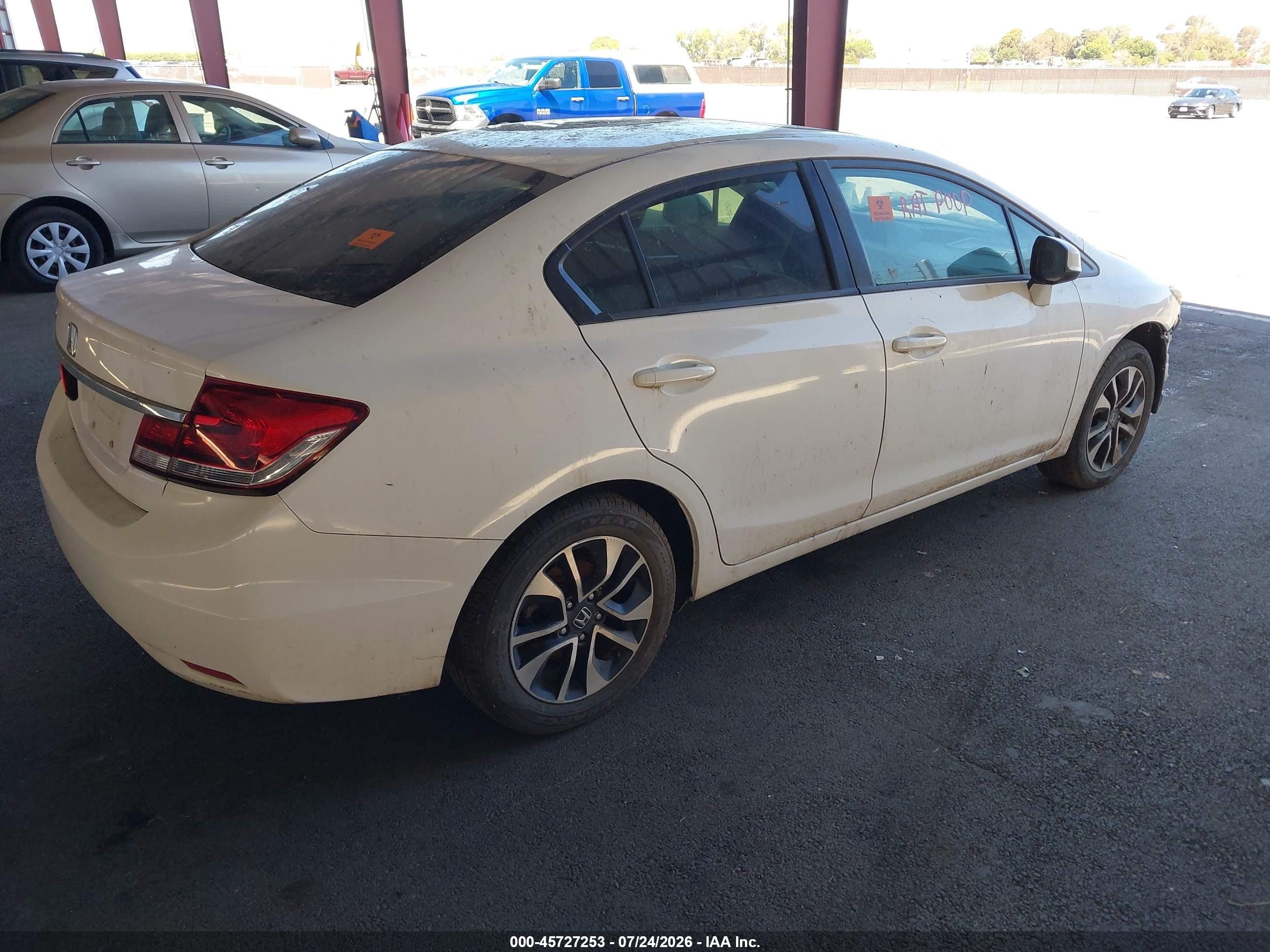 2013 Honda Civic Ex Белый vin: 19XFB2F85DE249680