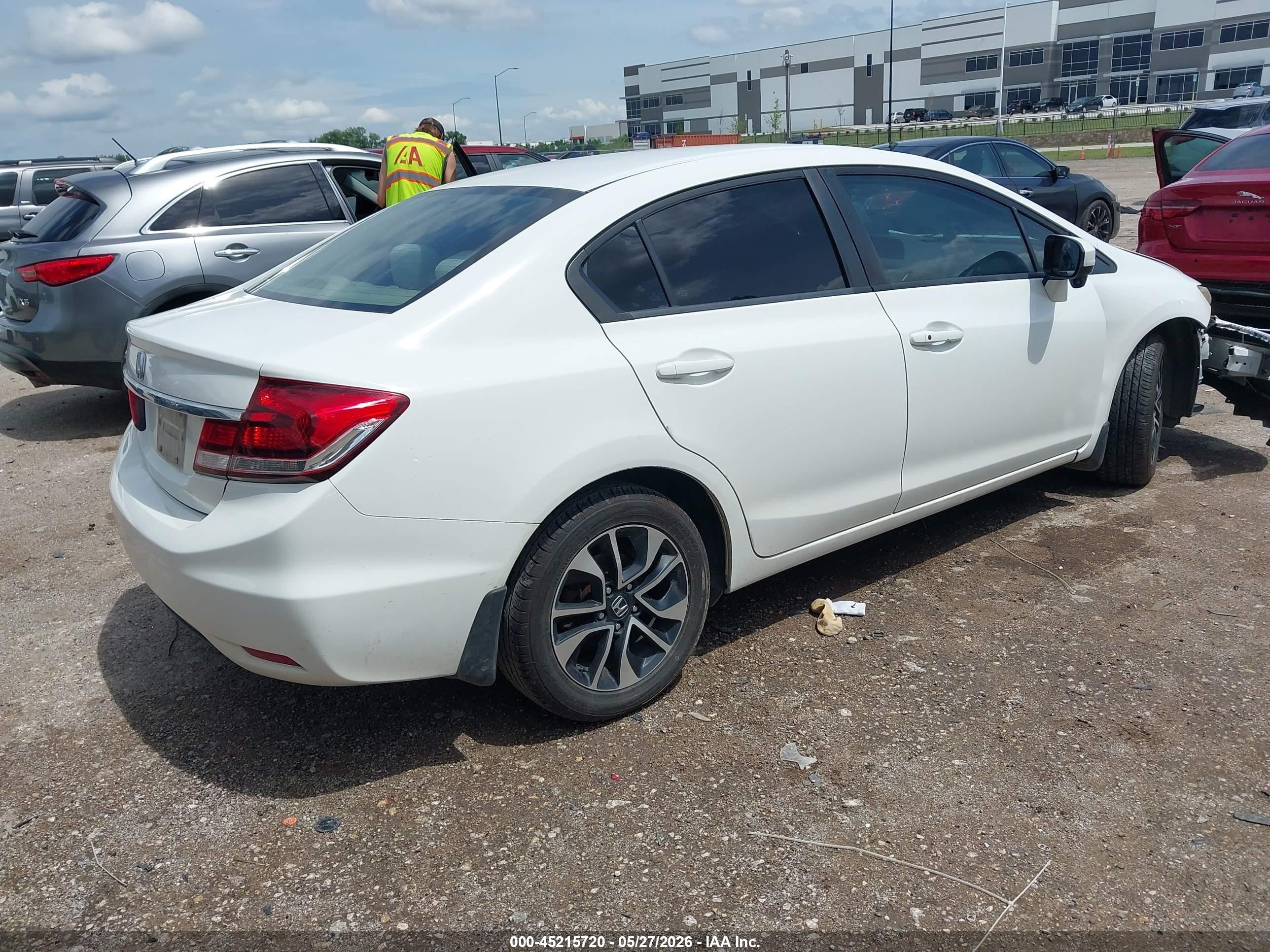 2014 Honda Civic Ex White vin: 19XFB2F85EE000636
