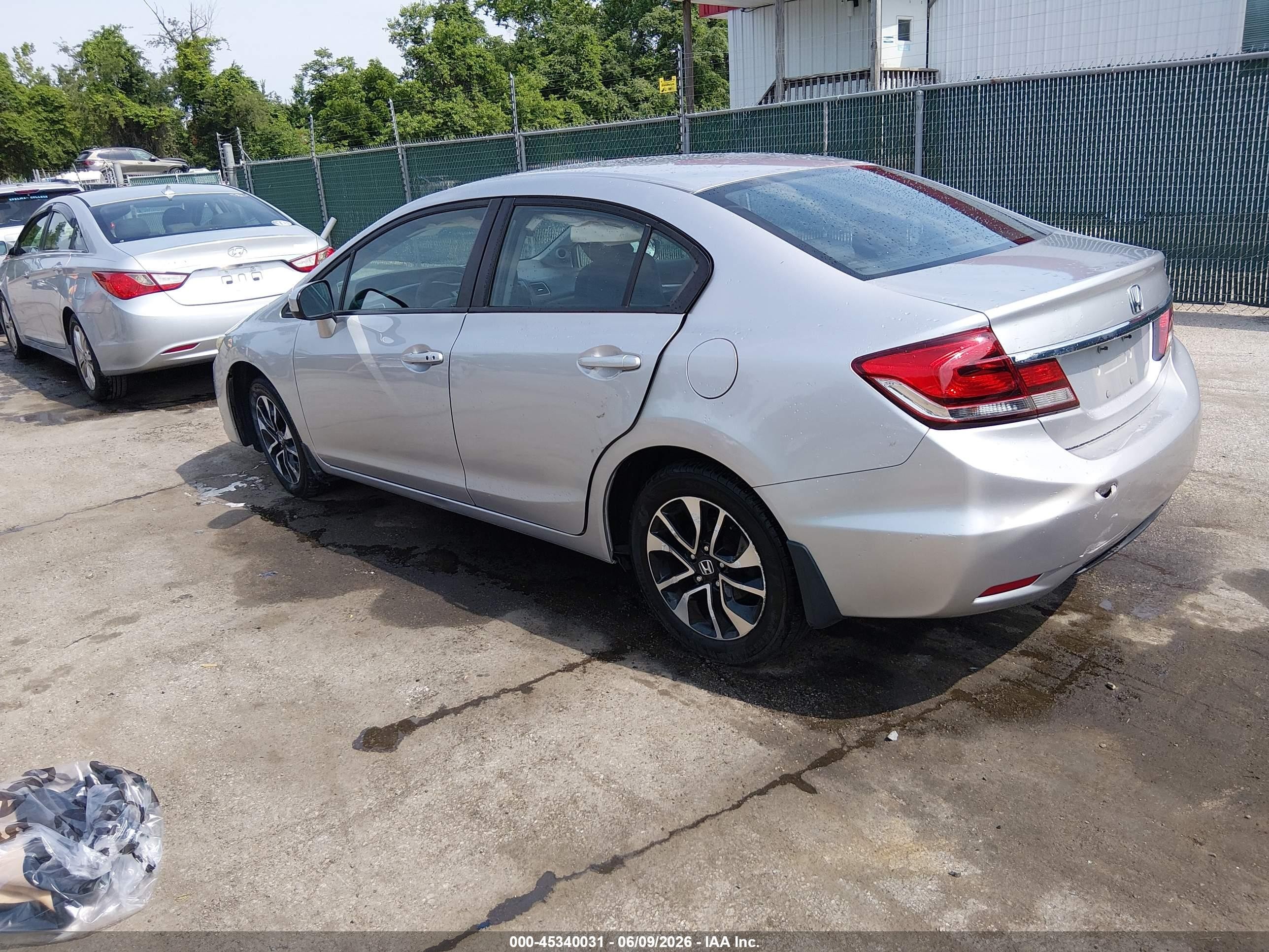 2015 Honda Civic Ex Silver vin: 19XFB2F85FE070106