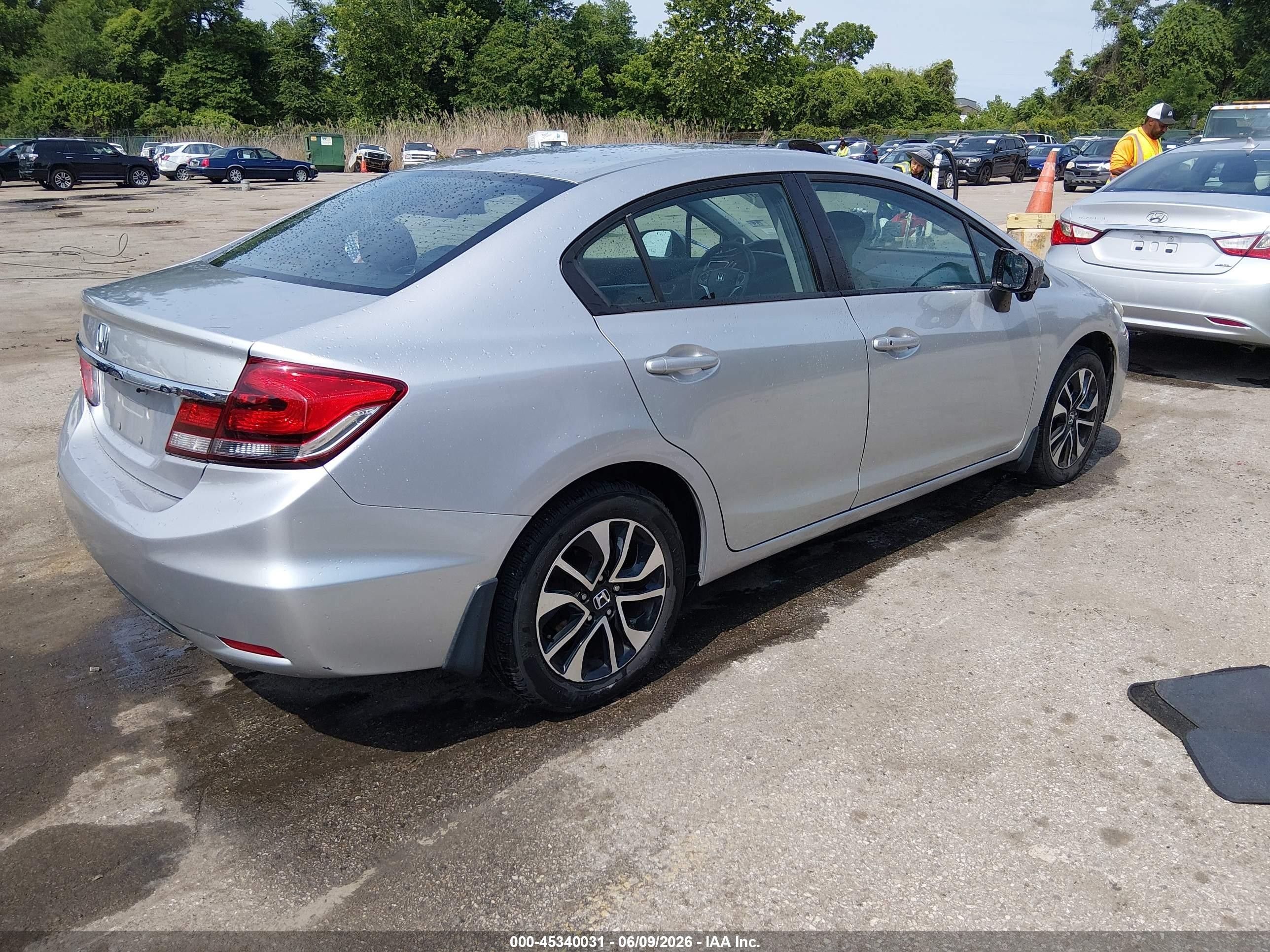 2015 Honda Civic Ex Silver vin: 19XFB2F85FE070106
