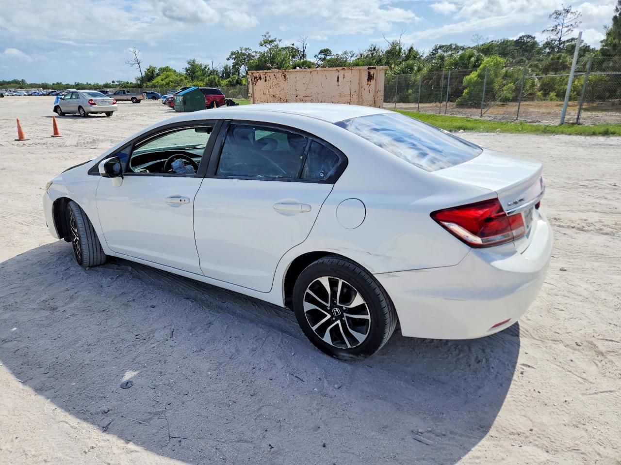 2015 Honda Civic Ex White vin: 19XFB2F85FE225981
