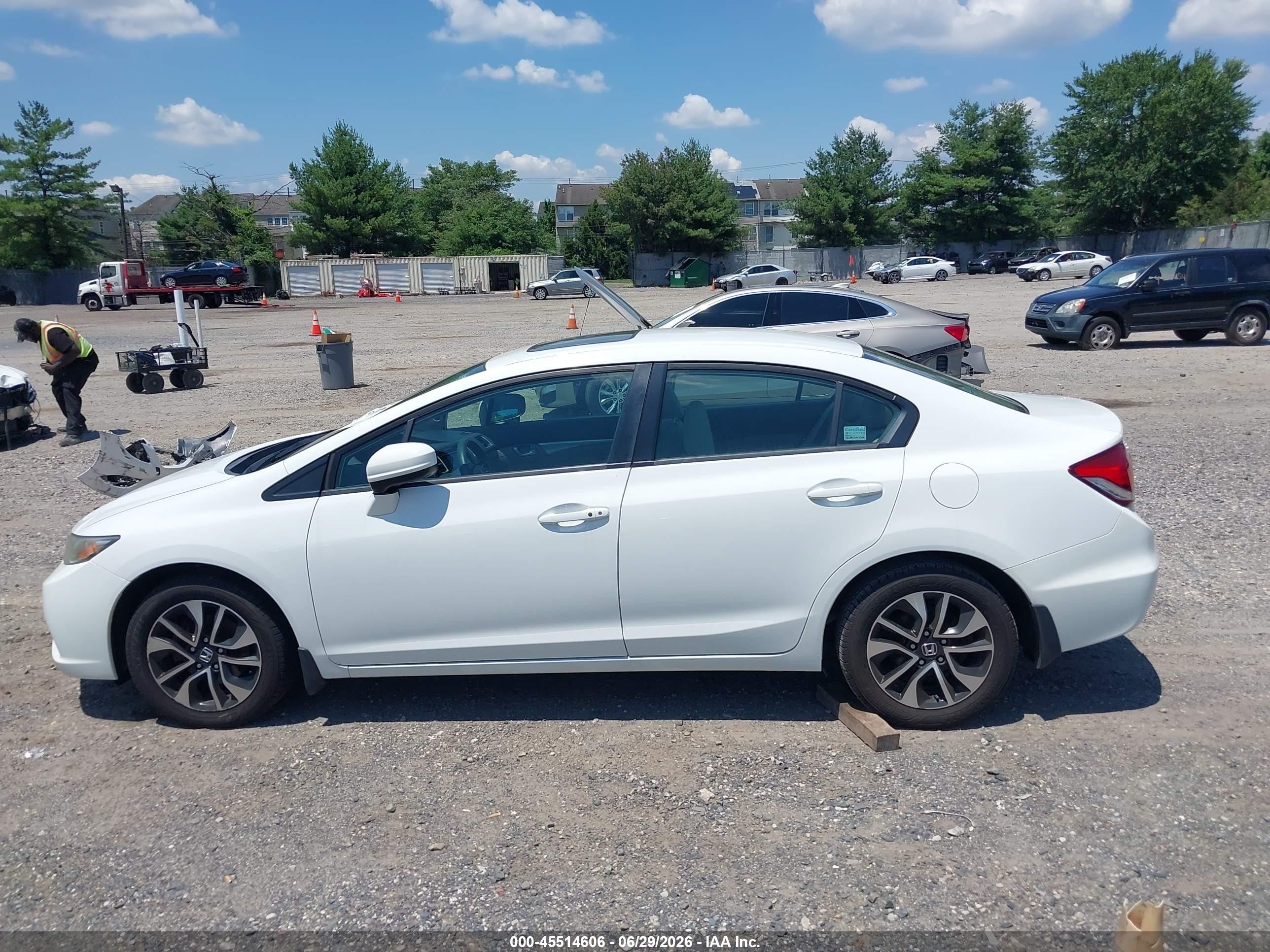 2015 Honda Civic Ex White vin: 19XFB2F85FE228198