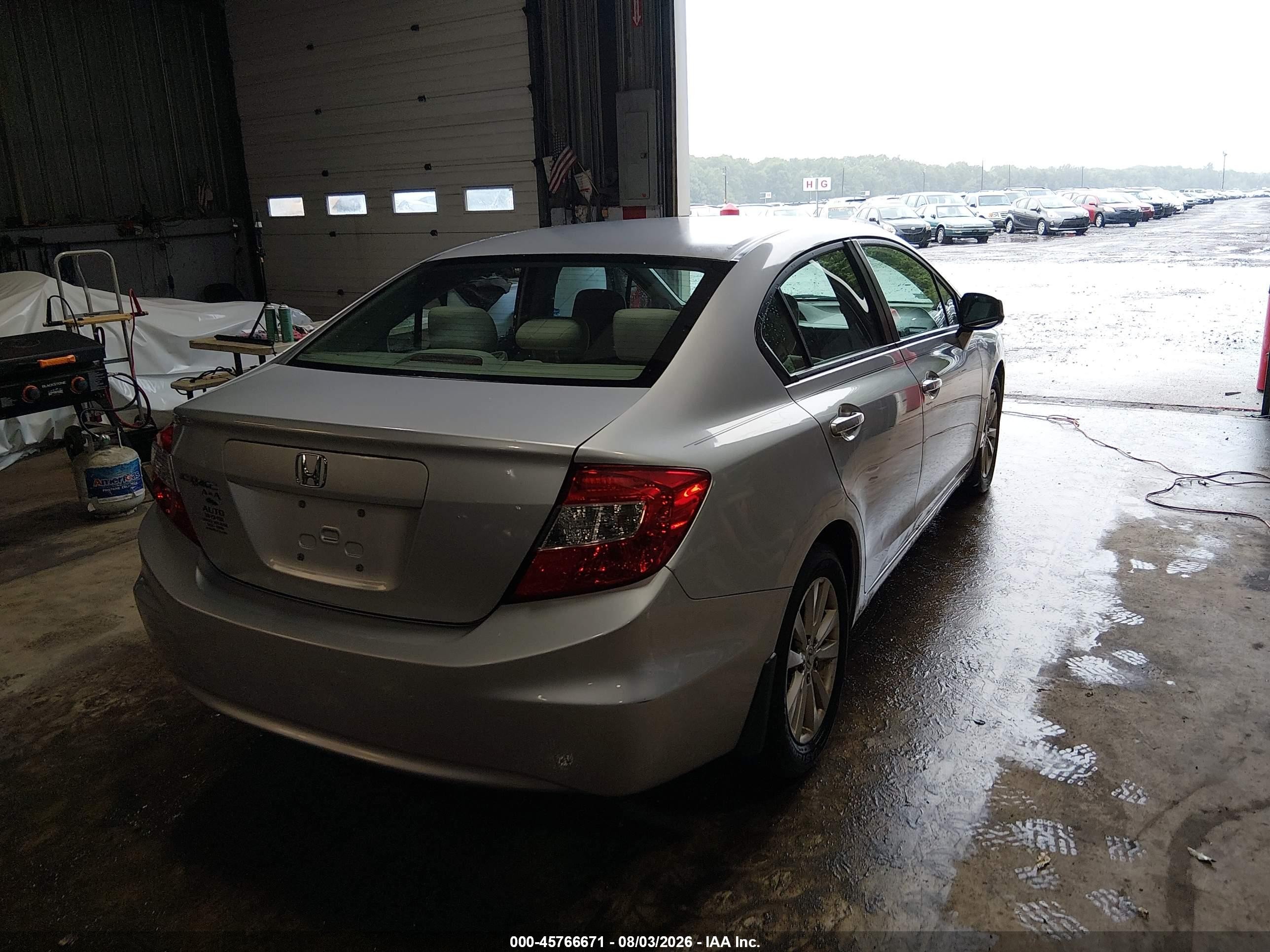 2012 Honda Civic Ex Silver vin: 19XFB2F86CE051463