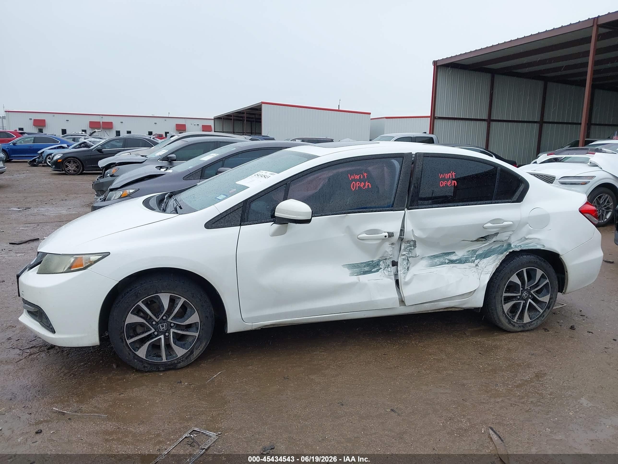 2014 Honda Civic Ex White vin: 19XFB2F86EE067374