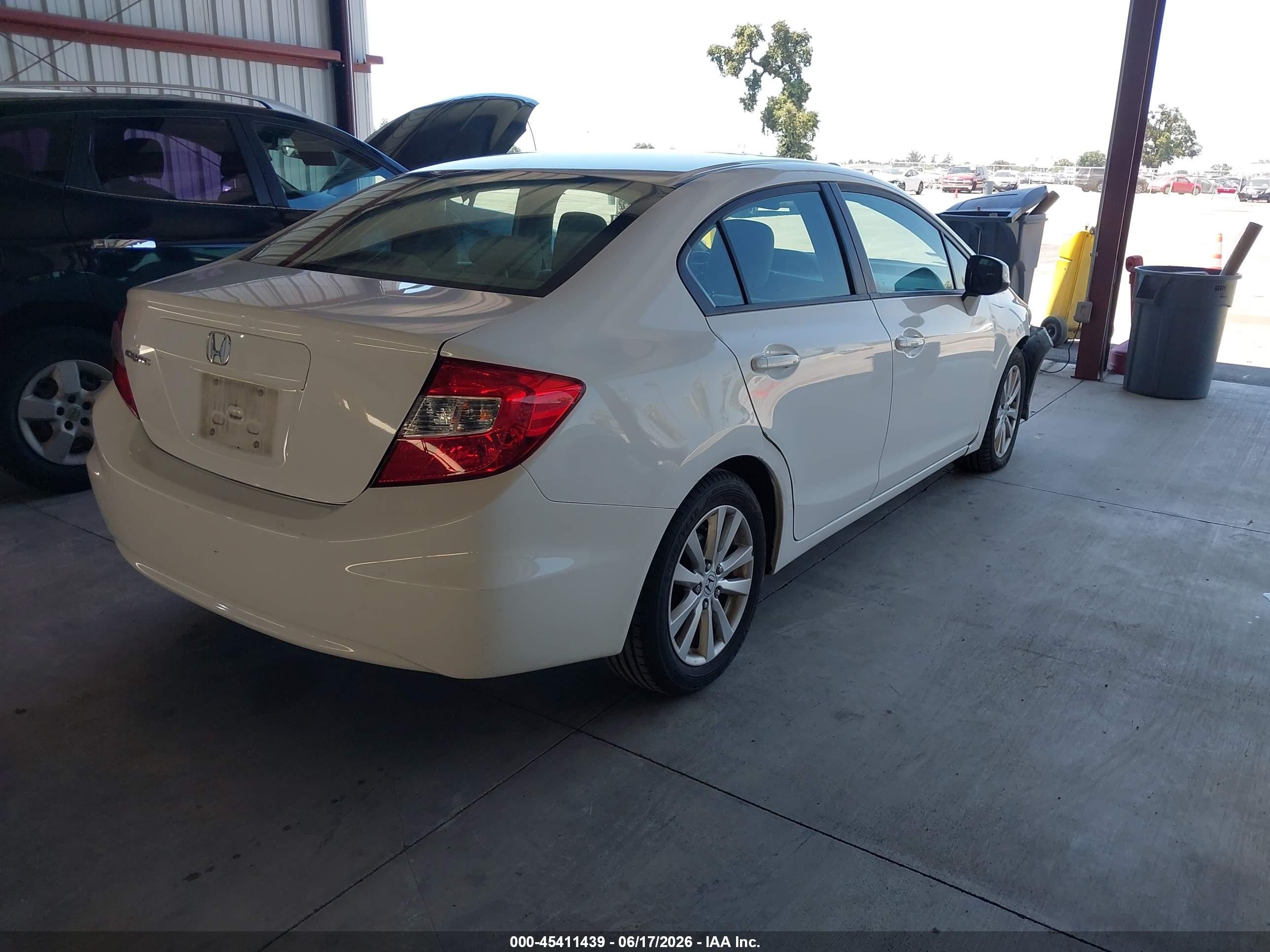 2012 Honda Civic Ex White vin: 19XFB2F87CE329559