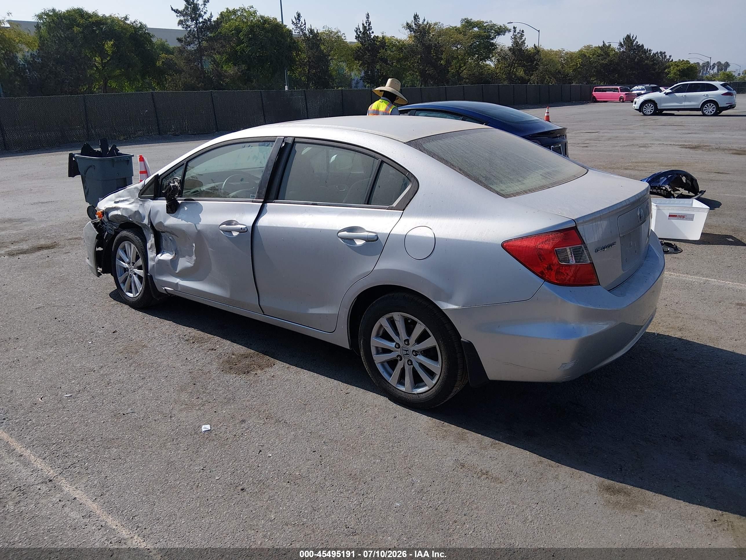 2012 Honda Civic Ex Silver vin: 19XFB2F87CE343820