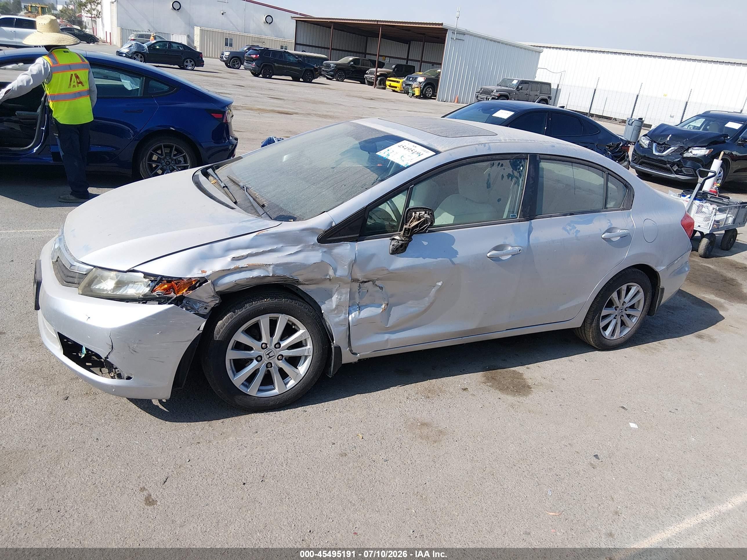 2012 Honda Civic Ex Silver vin: 19XFB2F87CE343820
