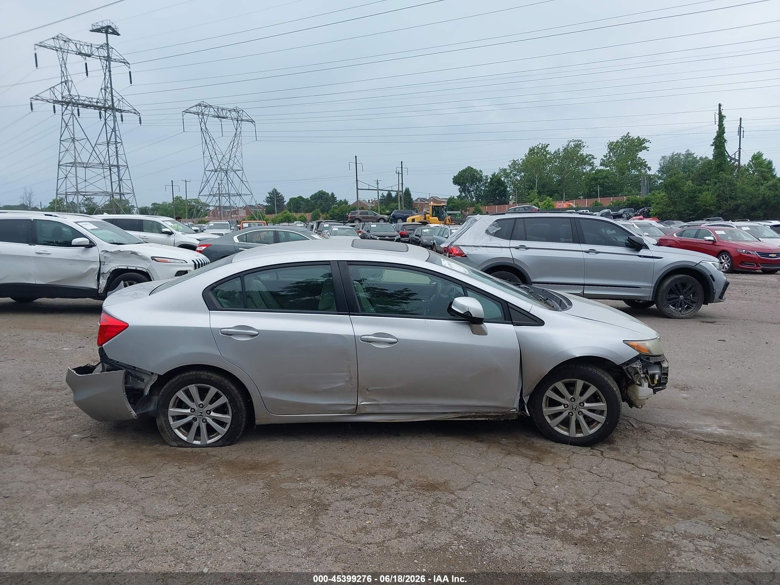 2012 Honda Civic Ex Silver vin: 19XFB2F88CE035555
