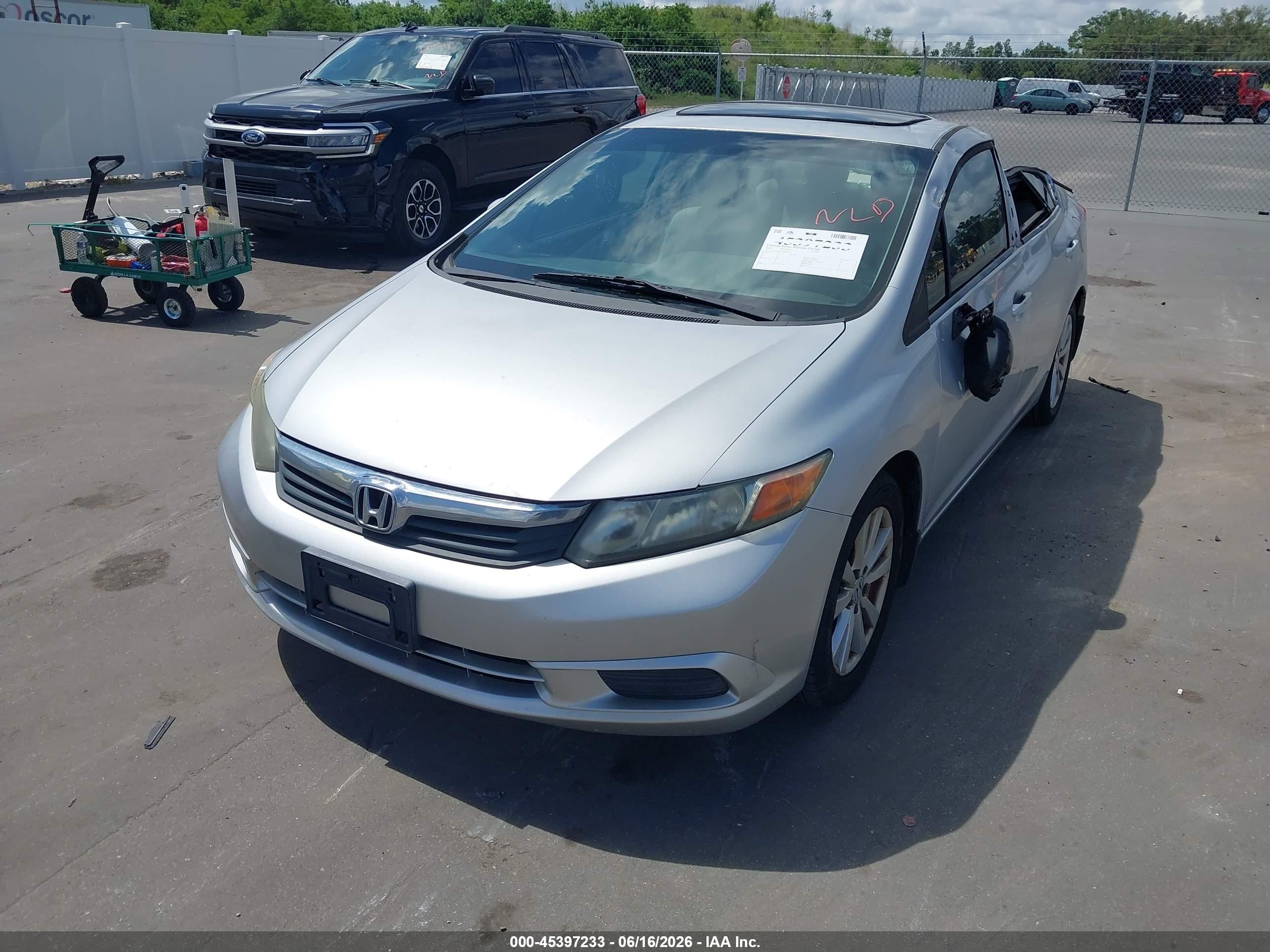 2012 Honda Civic Ex Silver vin: 19XFB2F88CE046524
