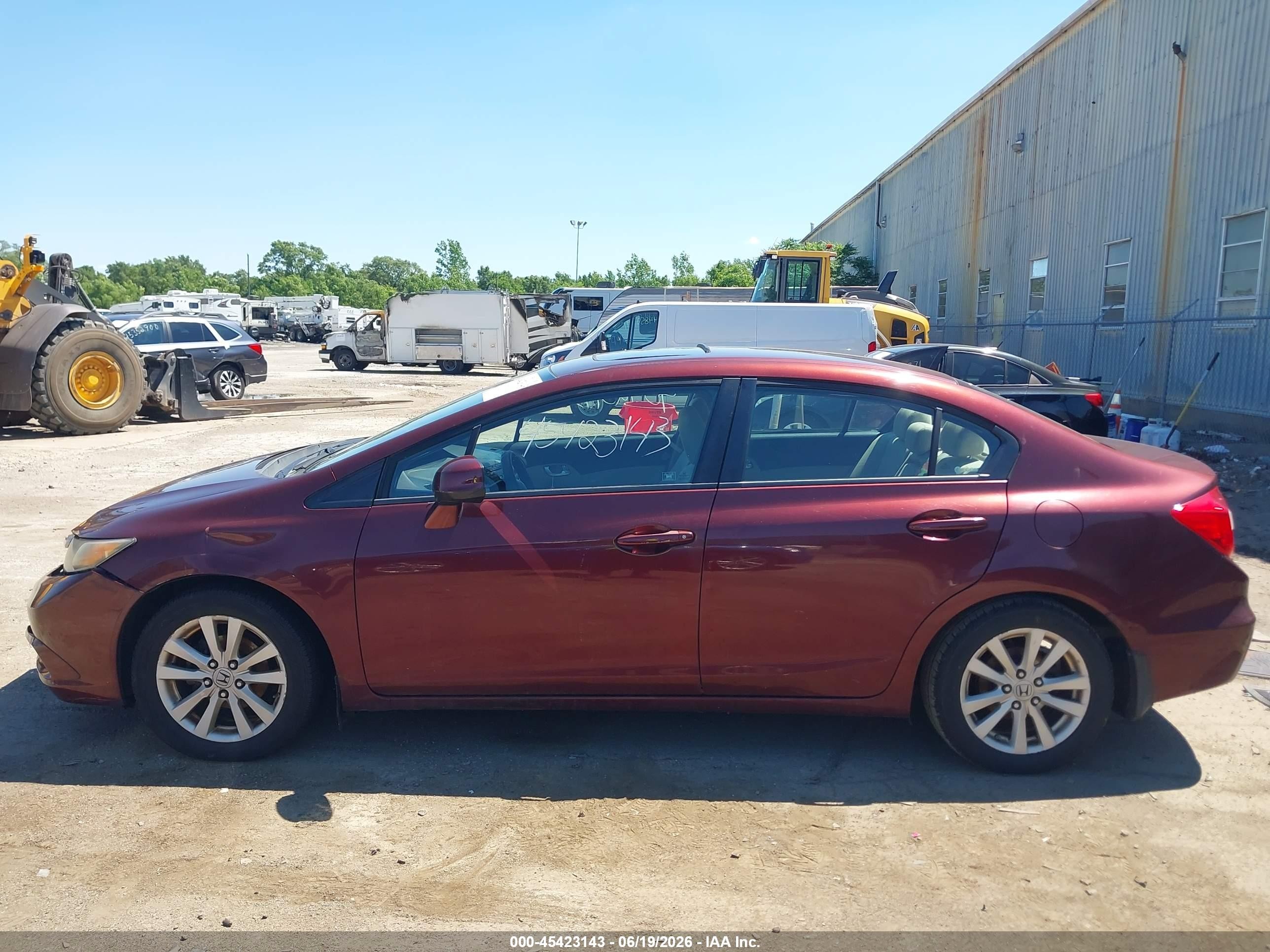 2012 Honda Civic Ex Burgundy vin: 19XFB2F88CE085839