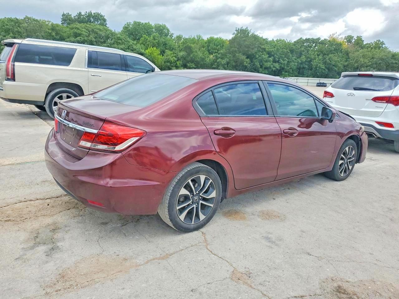 2015 Honda Civic Темно-бордовый vin: 19XFB2F88FE069581