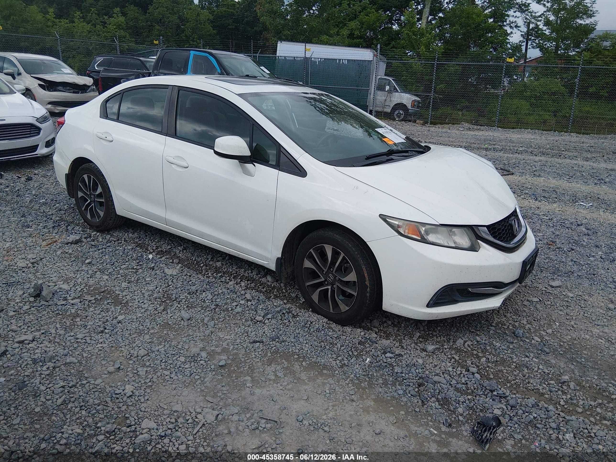 2013 Honda Civic Ex White vin: 19XFB2F89DE085267