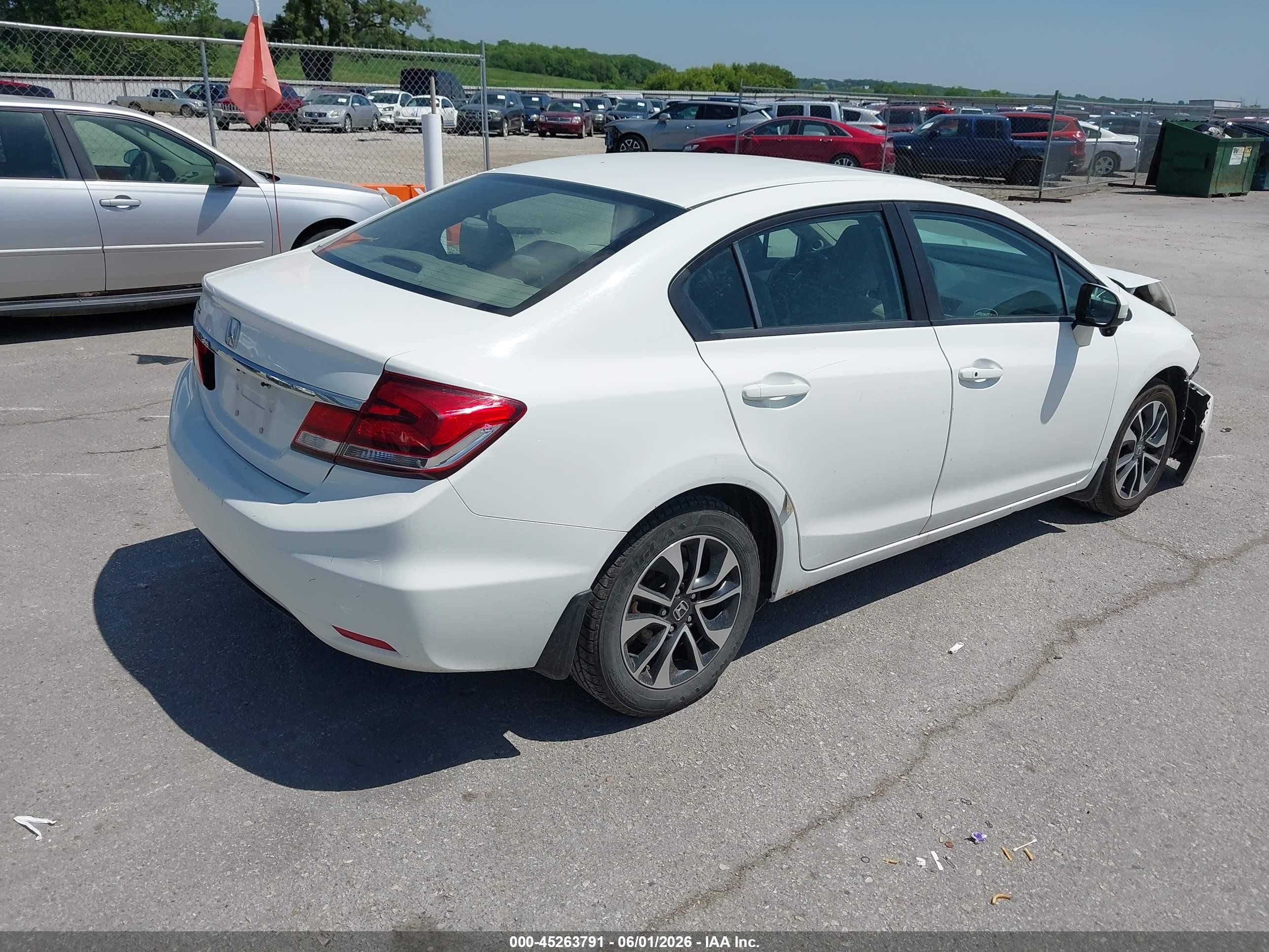 2014 Honda Civic Ex White vin: 19XFB2F89EE012899