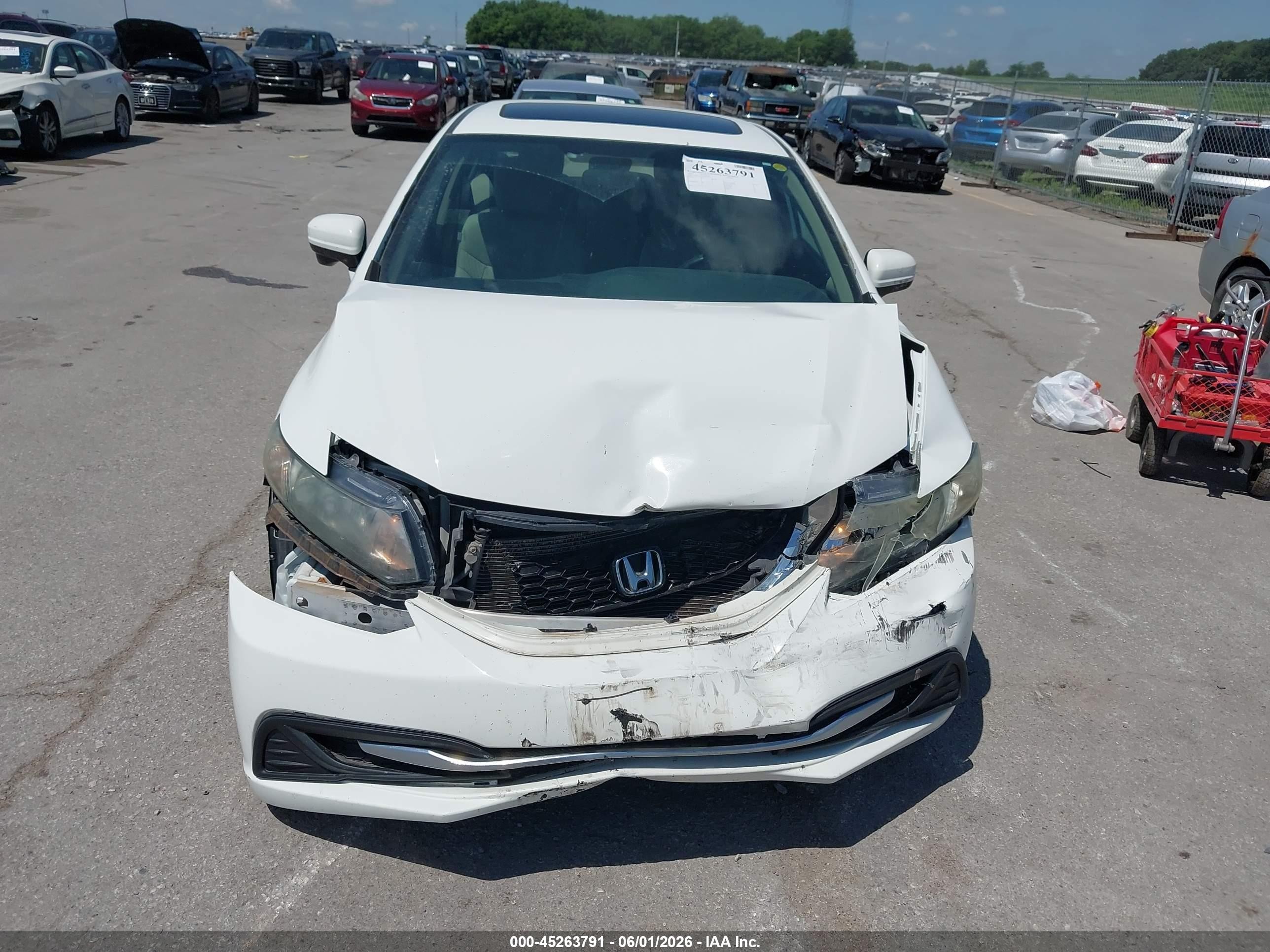 2014 Honda Civic Ex White vin: 19XFB2F89EE012899