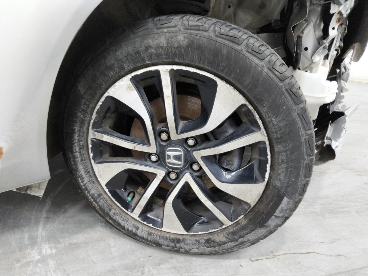 2014 Honda Civic Ex Silver vin: 19XFB2F89EE271019 Damage: Right Front Wheel, Curb Rash, > 12 Inches
