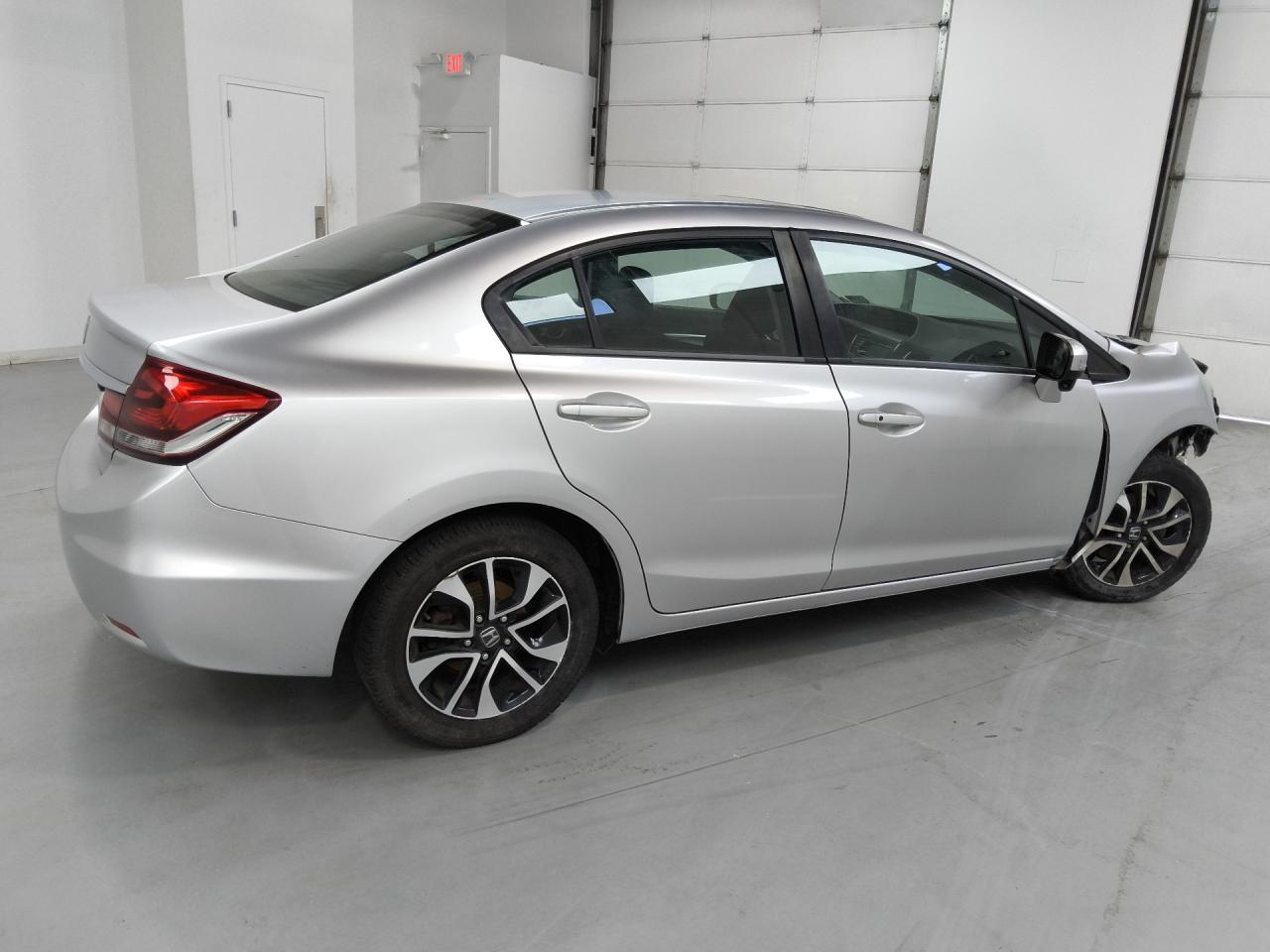 2014 Honda Civic Ex Silver vin: 19XFB2F89EE271019 Damage: Right Front Fender, Severe Damage, Replacement Required
