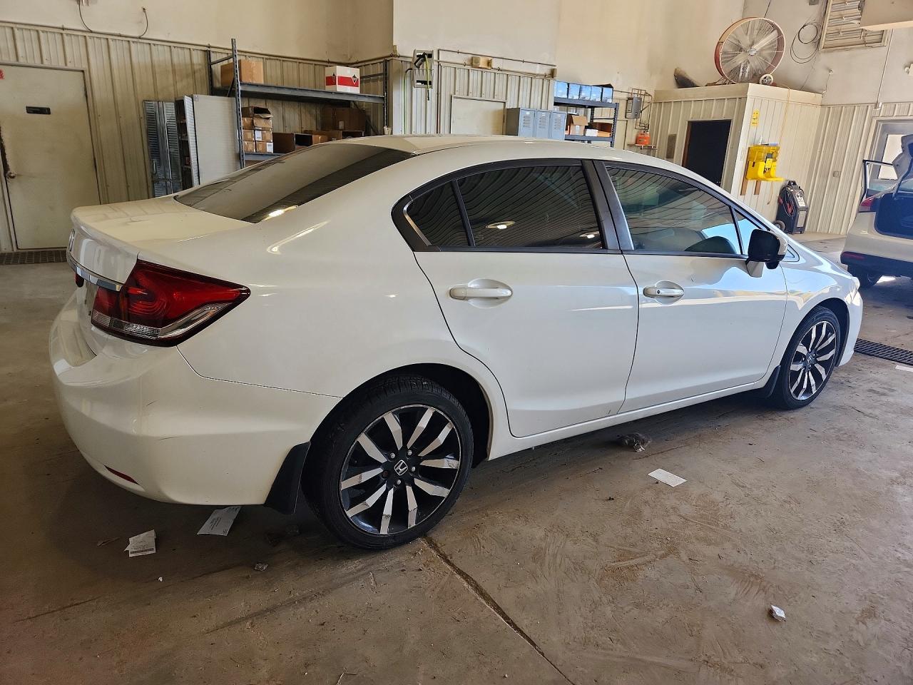 2014 Honda Civic Exl White vin: 19XFB2F90EE044939