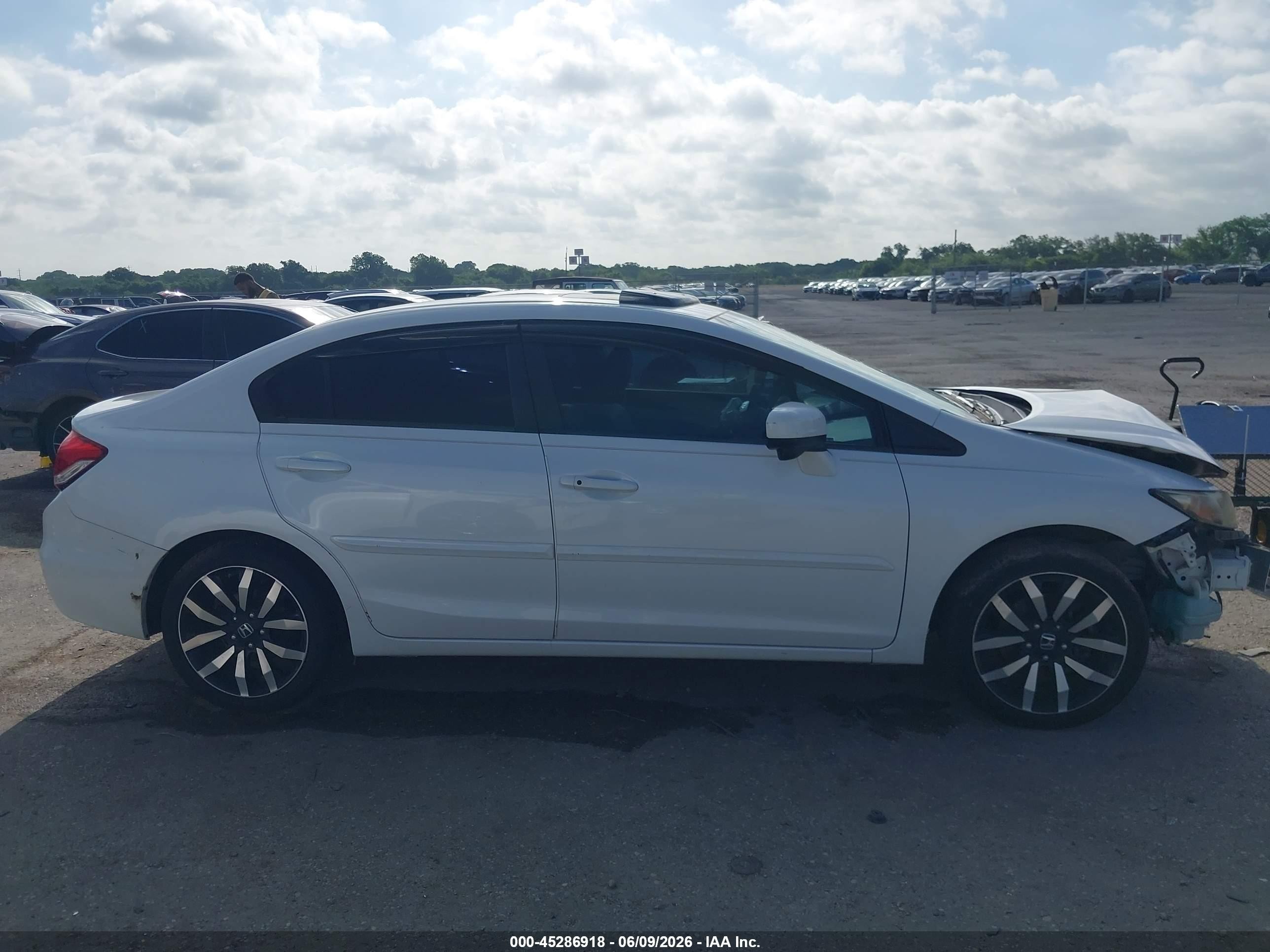 2015 Honda Civic Ex-l White vin: 19XFB2F91FE026855