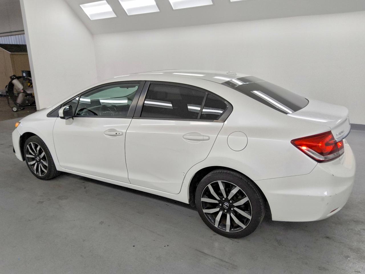 2015 Honda Civic Exl White vin: 19XFB2F91FE268481