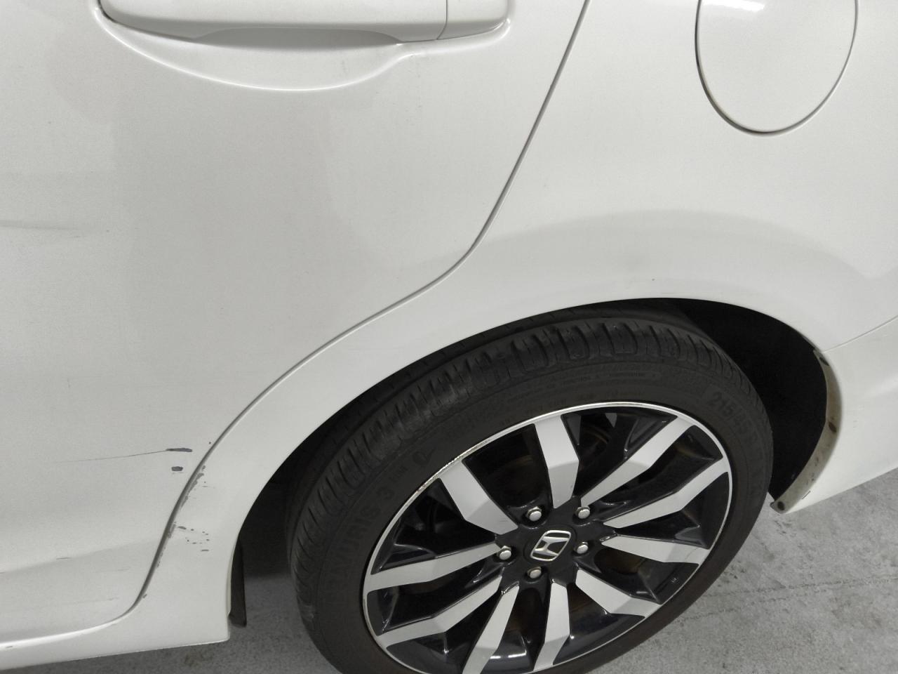 2015 Honda Civic Exl White vin: 19XFB2F91FE268481 Damage: Left Qtr Panel, Dent(S) W/ Paint Dmg, 5 To 6 Inches